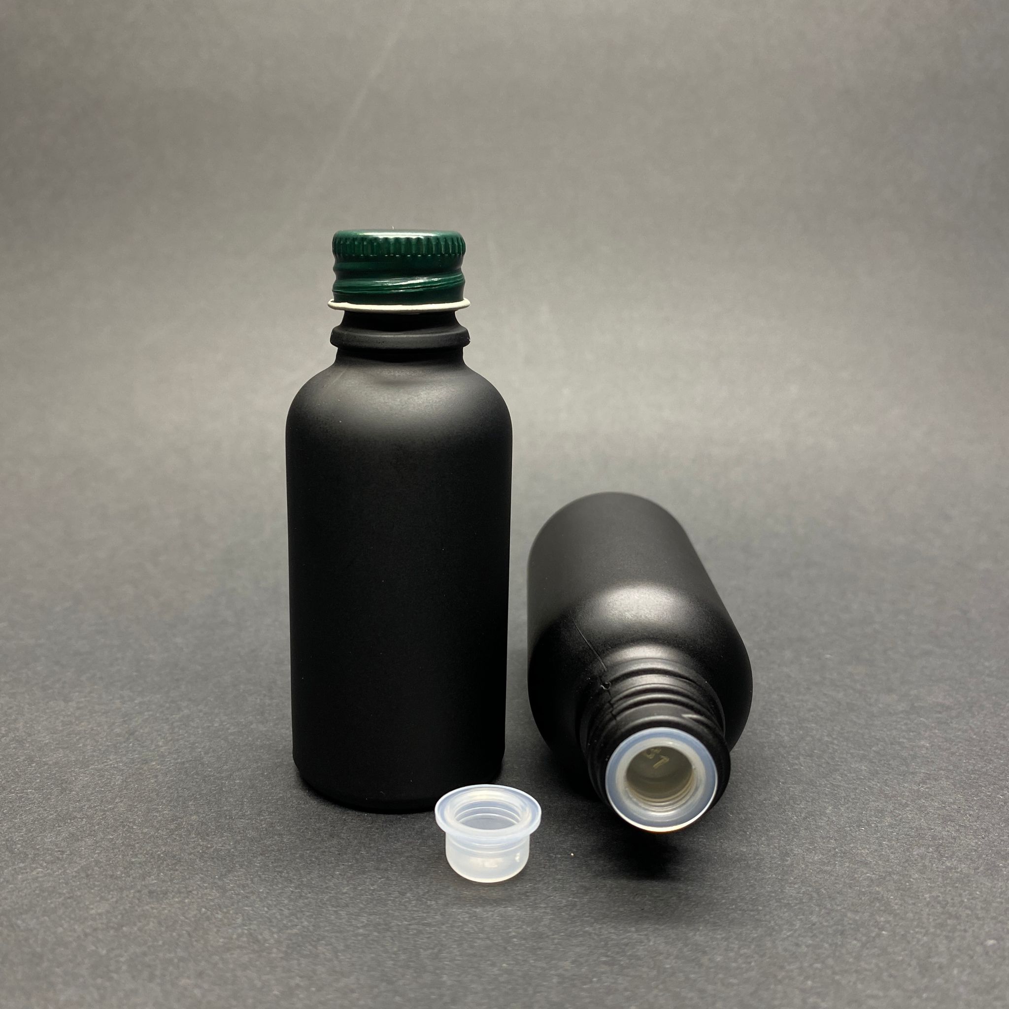 30 Cc Mat Siyah Boyalı Cam Şişe - Metal Yeşil Contalı Kapaklı - Kör Tıpalı Cam Şişe - 30 Ml Cam Şişe - Kapak + Kör Tıpa