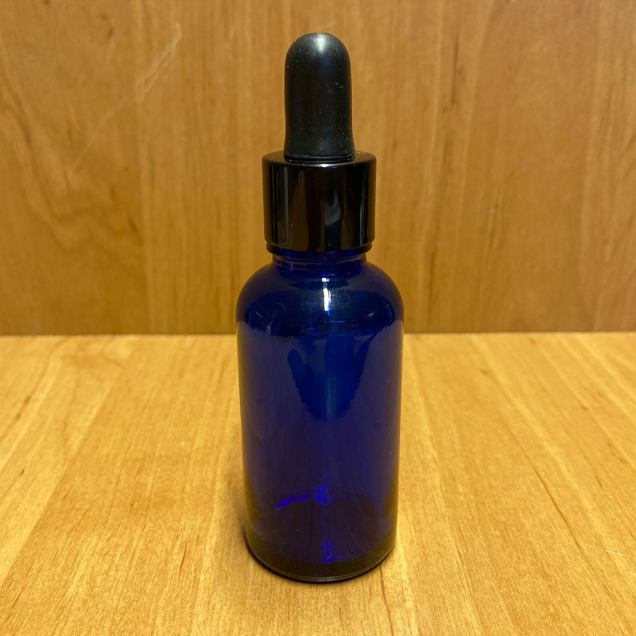30 Cc Mavi Cam Damlalıklı Şişe - Siyah Emzik - Siyah Metalik Kapak - 30 Ml Mavi Cam Damlalıklı Şişe