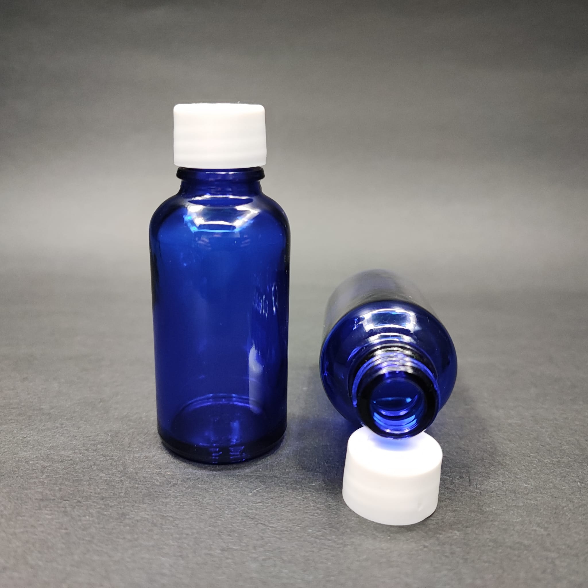 30 Cc Mavi Cam Şişe + Kendinden Contalı Sızdırmaz Beyaz Kapak - 30 Ml Kapaklı Cam Şişe