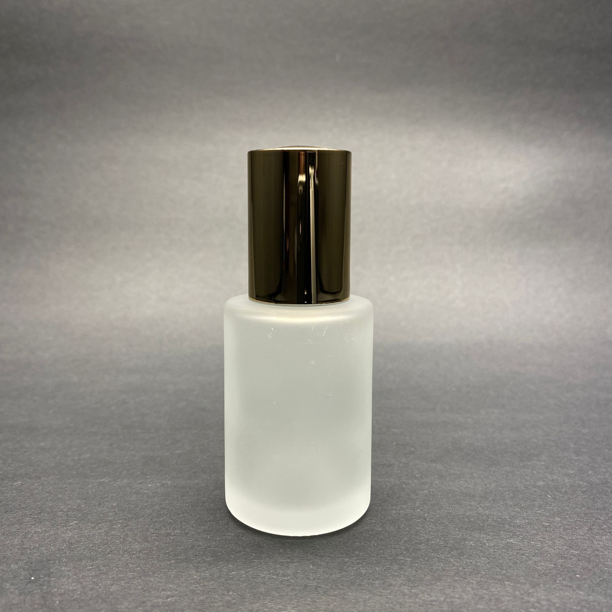 30 Cc Omuzlu Buzlu Cam Şişe - Lüx Byore (Çevirince Butonu Açılan) Gold Cam Damlalıklı Takım (Damlalığın İçinde Sızdırmaz Conta Mevcuttur) - 30 Ml Küt Boyunlu Cam Serum Şişesi