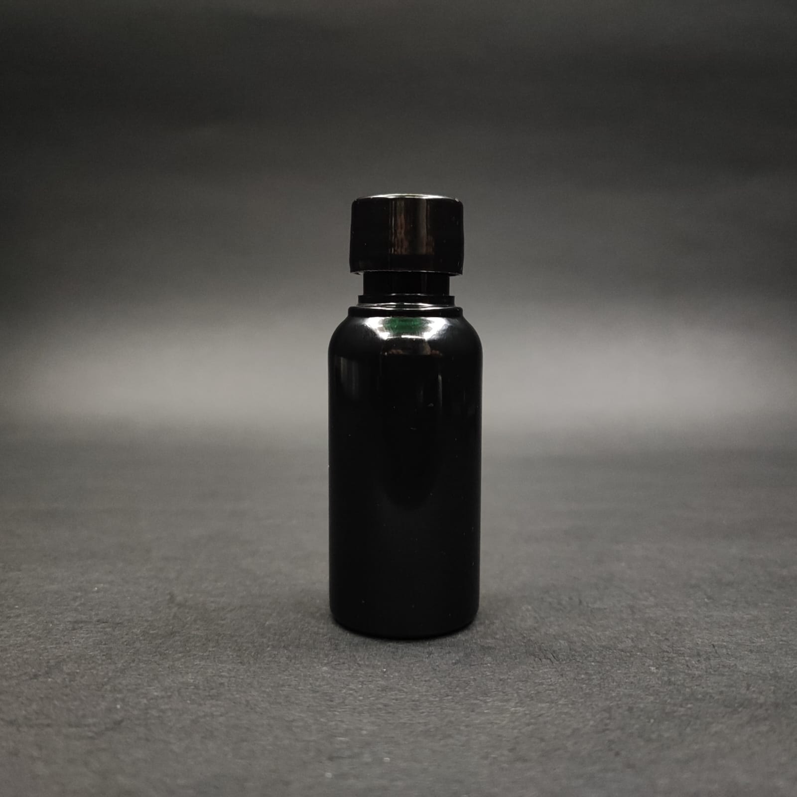 30 Cc Siyah Plastik Kısa Şişe + Kendinden Contalı Sızdırmaz Siyah Kapak - 30 Ml Kapaklı Pet Şişe