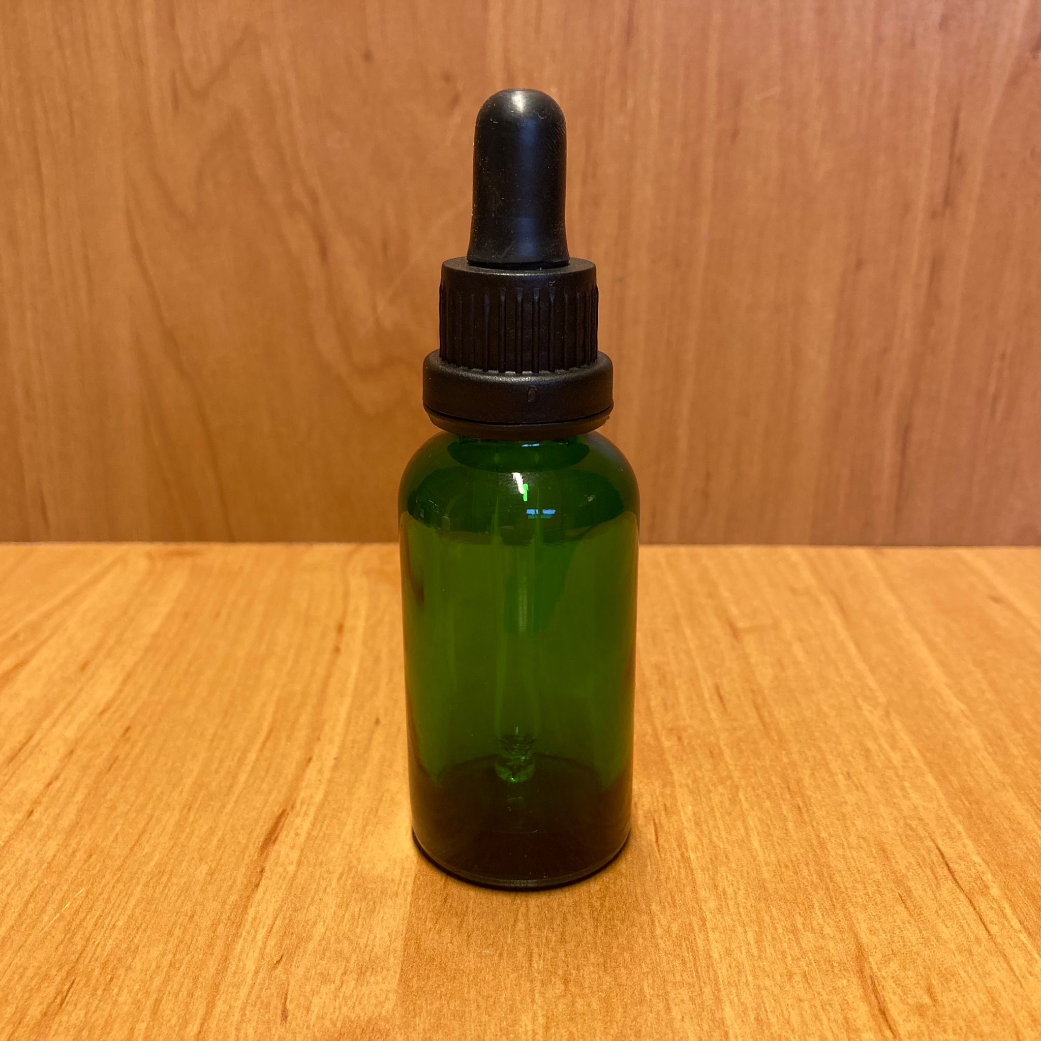 30 Cc Yeşil Cam Damlalıklı Şişe - Siyah Emzik - Siyah Kilitli Plastik Kapak - 30 Ml Yeşil Cam Damlalıklı Şişe