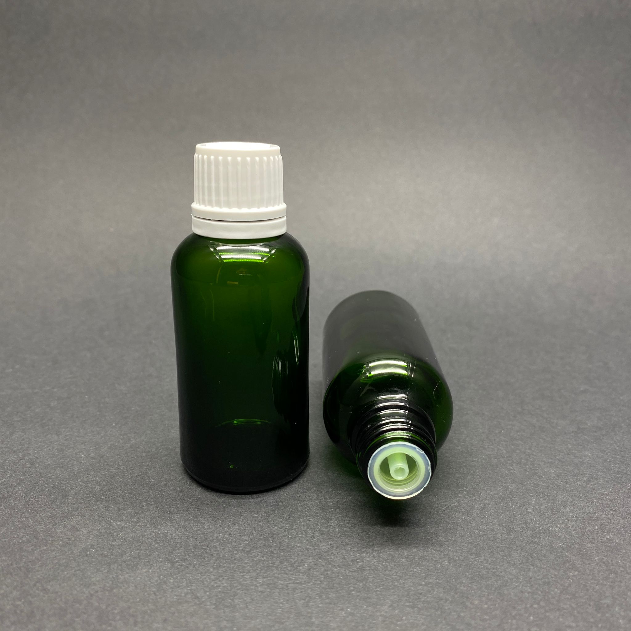 30 Cc Yeşil İçten Damlalıklı (Opsiyonel Damlalık) - Beyaz Kilitli Kapaklı Cam Şişe - 30 Ml Kolonya Tıpalı Cam Şişe