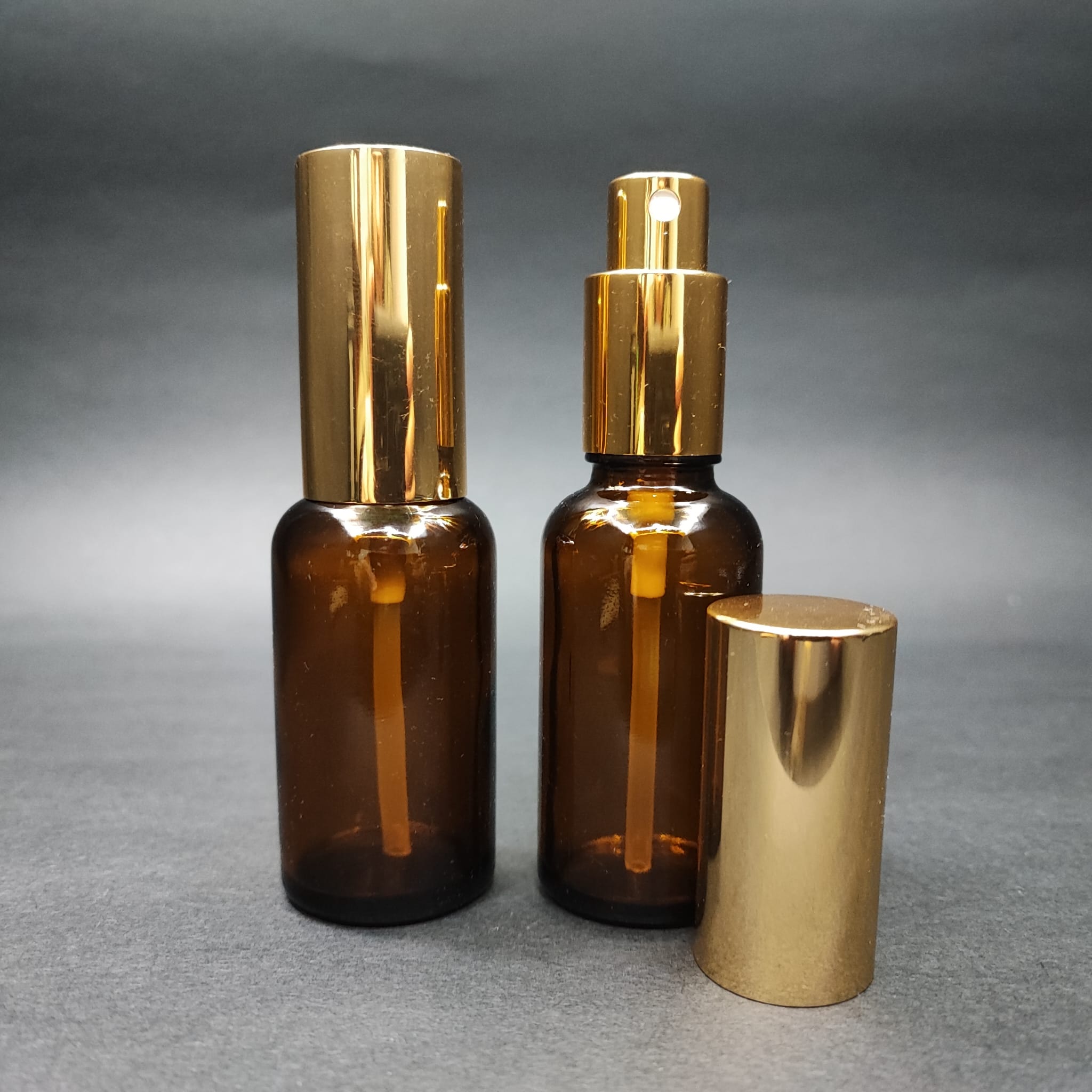 30 Ml Lüks Vidalı Valf Çevirme Parfüm Şişeleri - 30 Cc Amber Cam Şişe - Gold Metal Spreyli Kapaklı Set