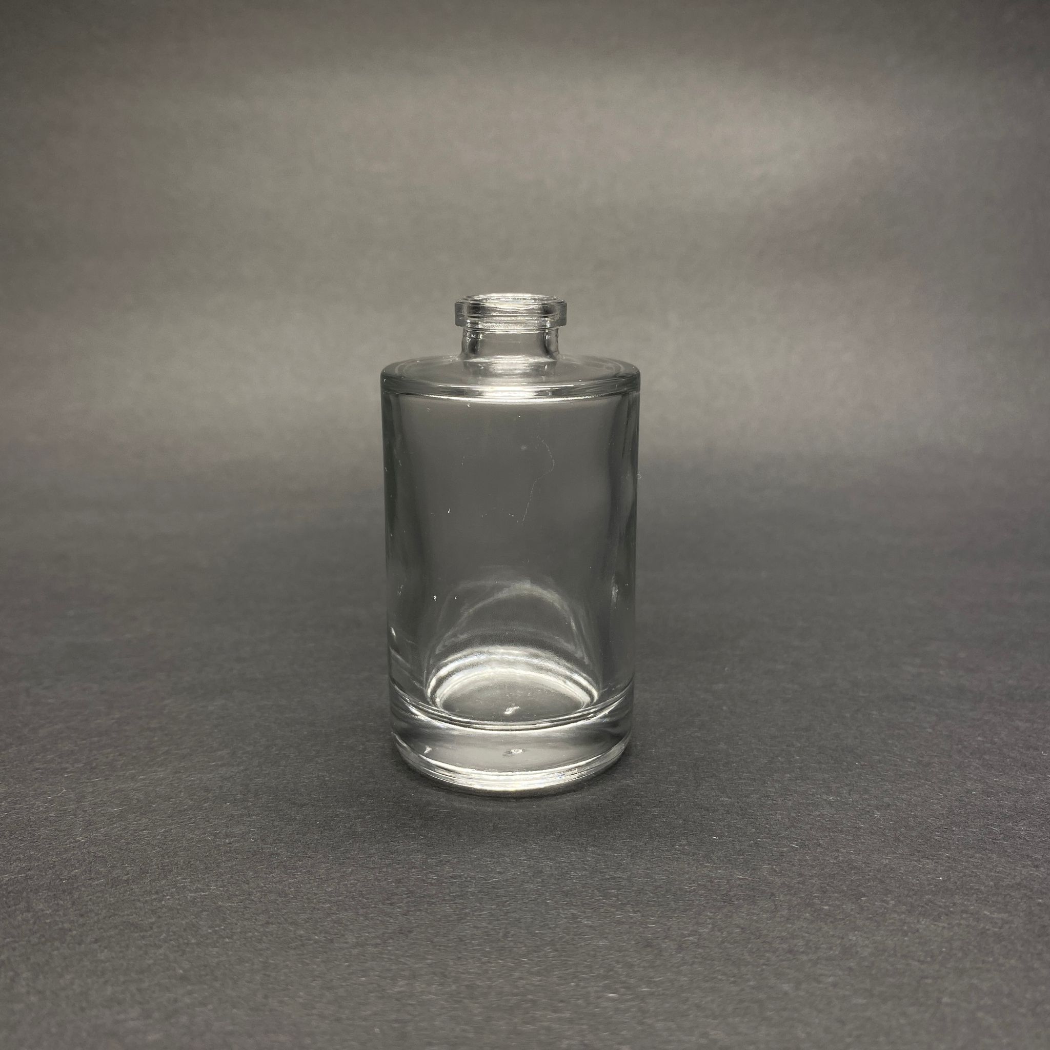 30 Ml Silindir Model Savage Parfüm Şişesi - Kapaksız (Ağız 15 Mm Geçme Kolay Kapama)