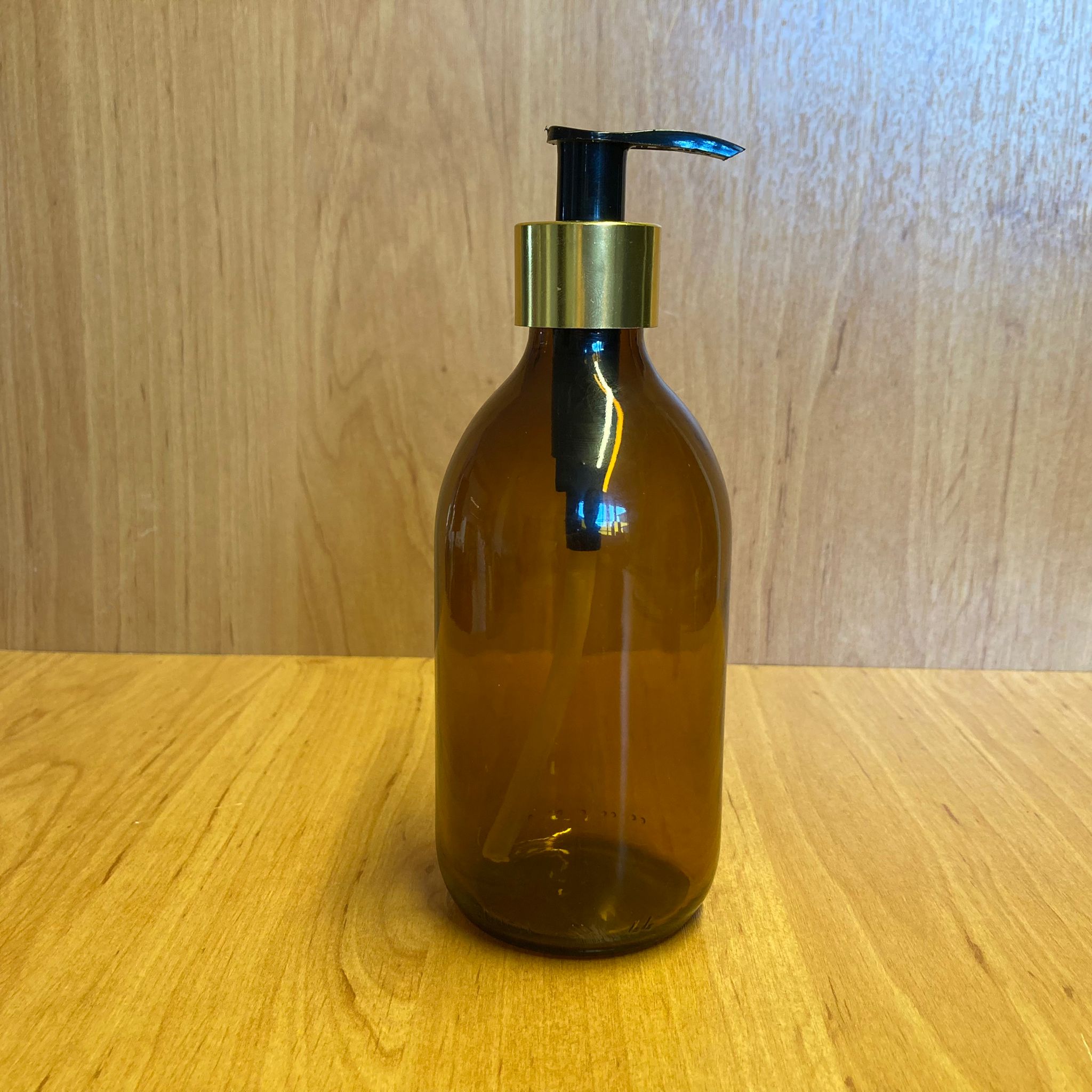 300 Cc Amber Cam Şişe - Gold Pompalı - 300 Ml Kahverengi Pompalı Şişe