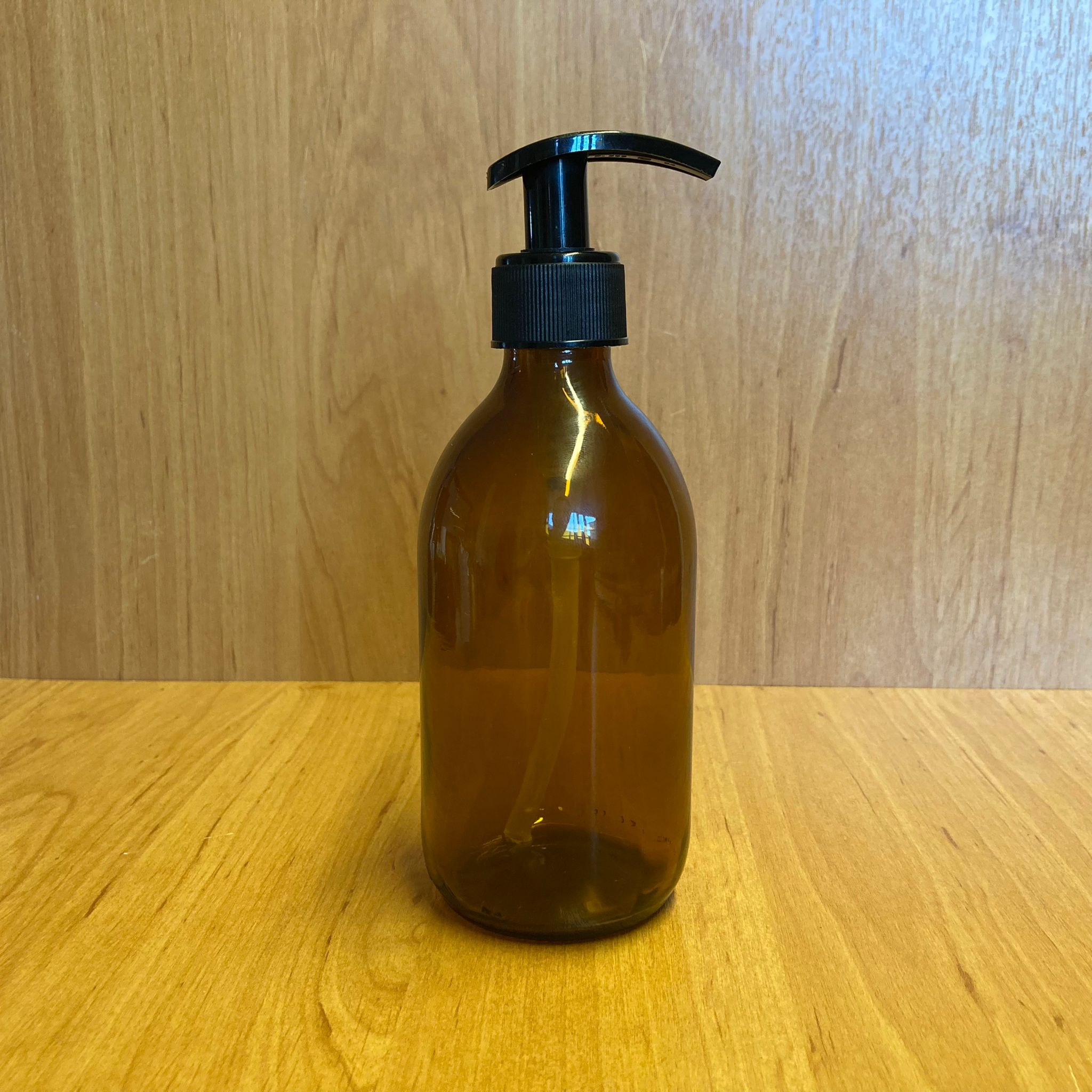 300 Cc Amber Cam Şişe - Siyah Pompalı - 300 Ml Kahverengi Pompalı Şişe