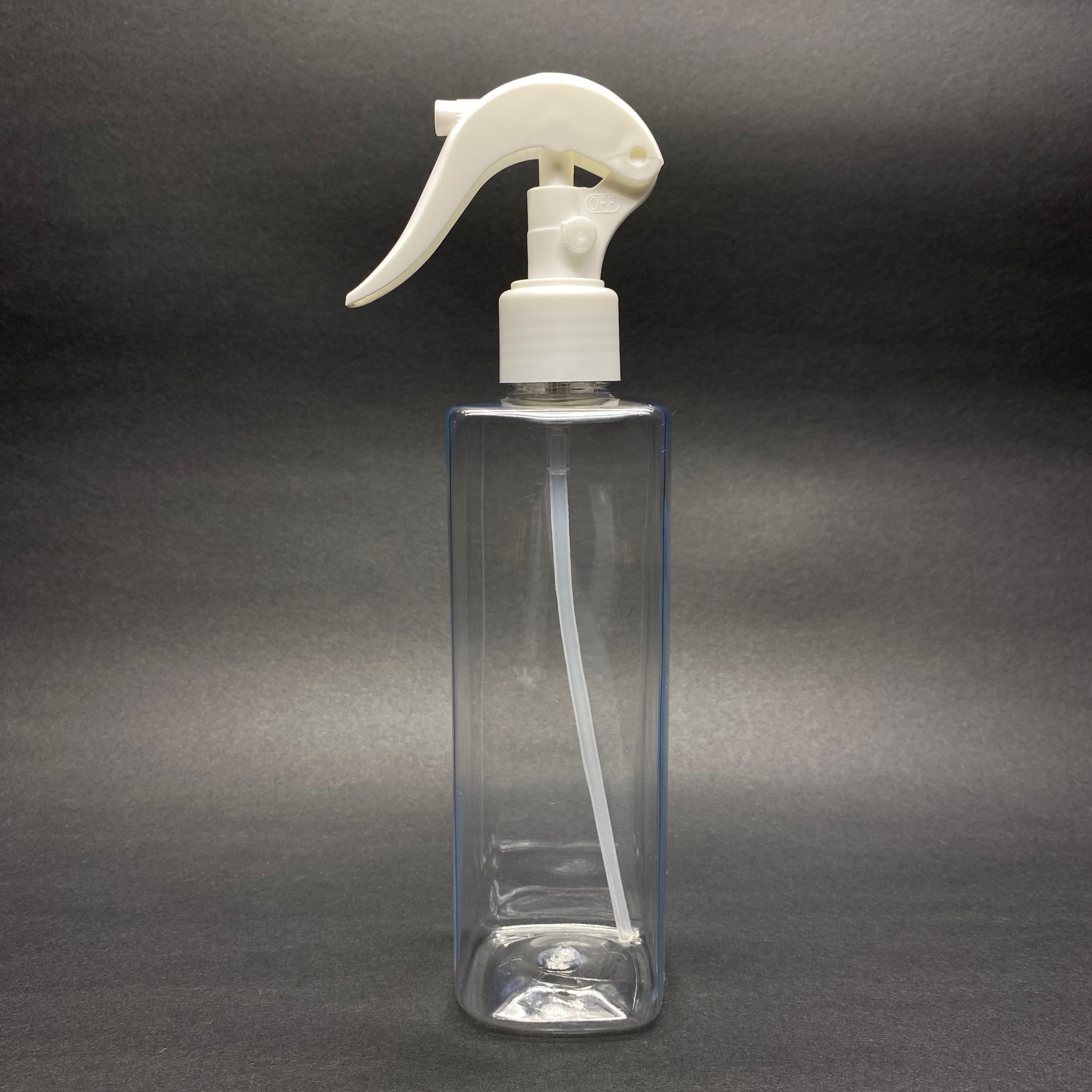 300 Cc Kare Pet Şişe (31 Gr) -  Beyaz Triger Spreyli (Duman Şeklinde Püskürtür)  - 300 Ml Köşeli Plastik Şişe