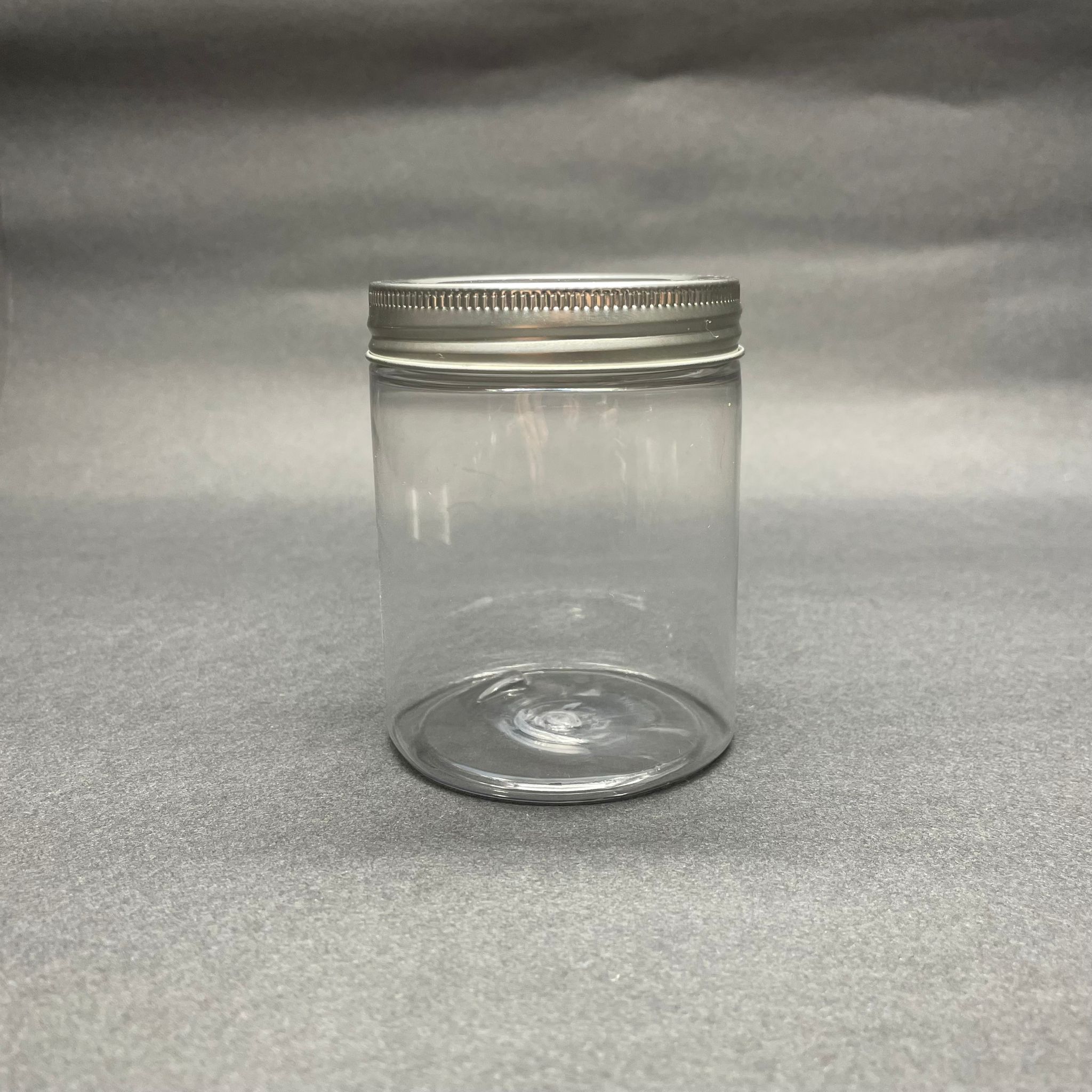 300 Cc Şeffaf Sert Plastik Kavanoz - Gümüş Metal Kapaklı - 300 Ml Metal Kapaklı Plastik Kavanoz - Kozmetik Kavanoz, Gıda Kavanozu Ve Krem Kavanozu Olarak Kullanabilirsiniz