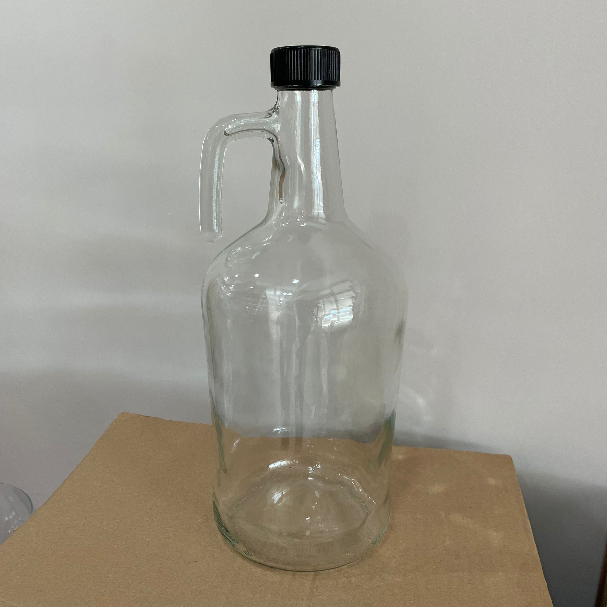 3000 Cc Cam Kulplu Galon Şişe - Plastik Kapaklı -  Paşabahçe Galon Şişe 3 Lt - 3 Litre Kulplu Cam Şişe + Yedek Plastik Kapak