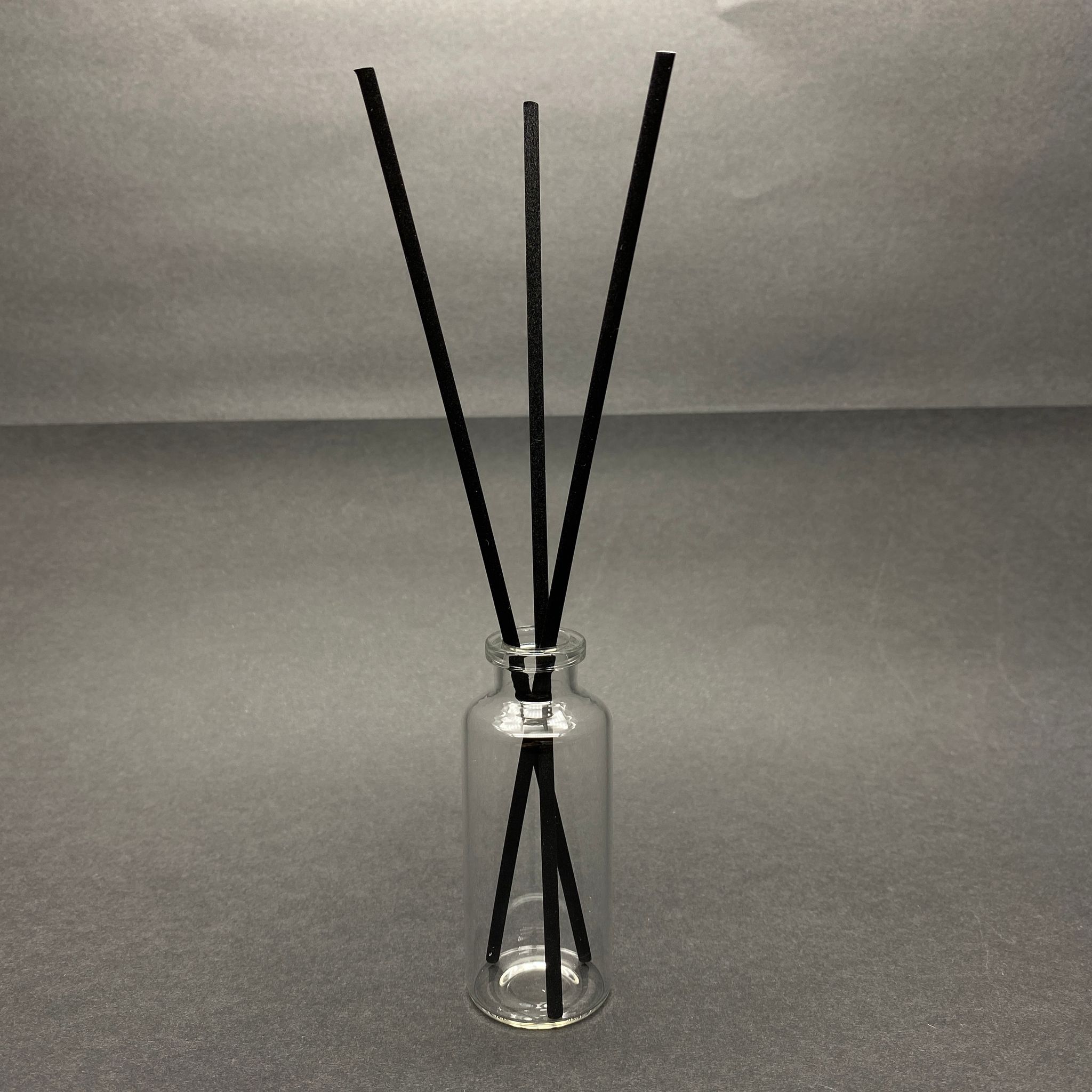 35 Cc Cam Bambu Oda Kokusu Şişesi - 35 Ml Çubuklu Bambu Oda Kokusu Şişesi - Difüzör Şişe- Cam Şişe + Plastik Kapak+ 3 Adet Fiber Siyah Bambu Çubuk