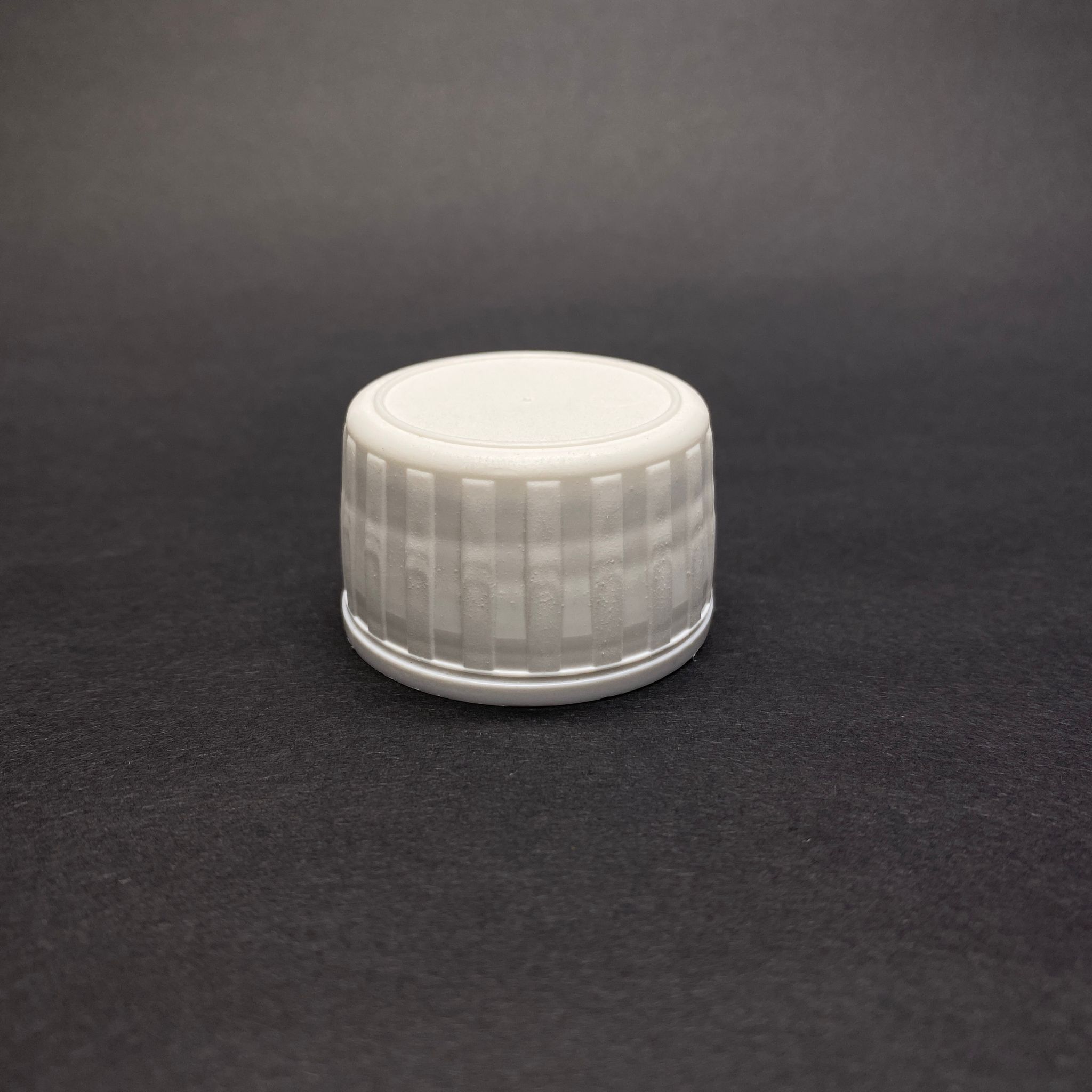 35 Mm Köpük Contalı Kilitli Beyaz Kapak