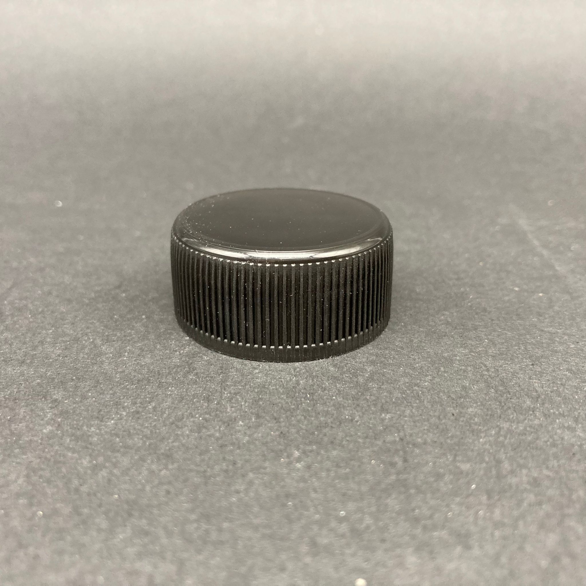 35 Mm Vidalı Köpük Contalı Plastik Kapak Siyah - 1,5 Lt Kulplu Galon Şişe Kapağı - 1500 Cc Galon Şişe Kapağı