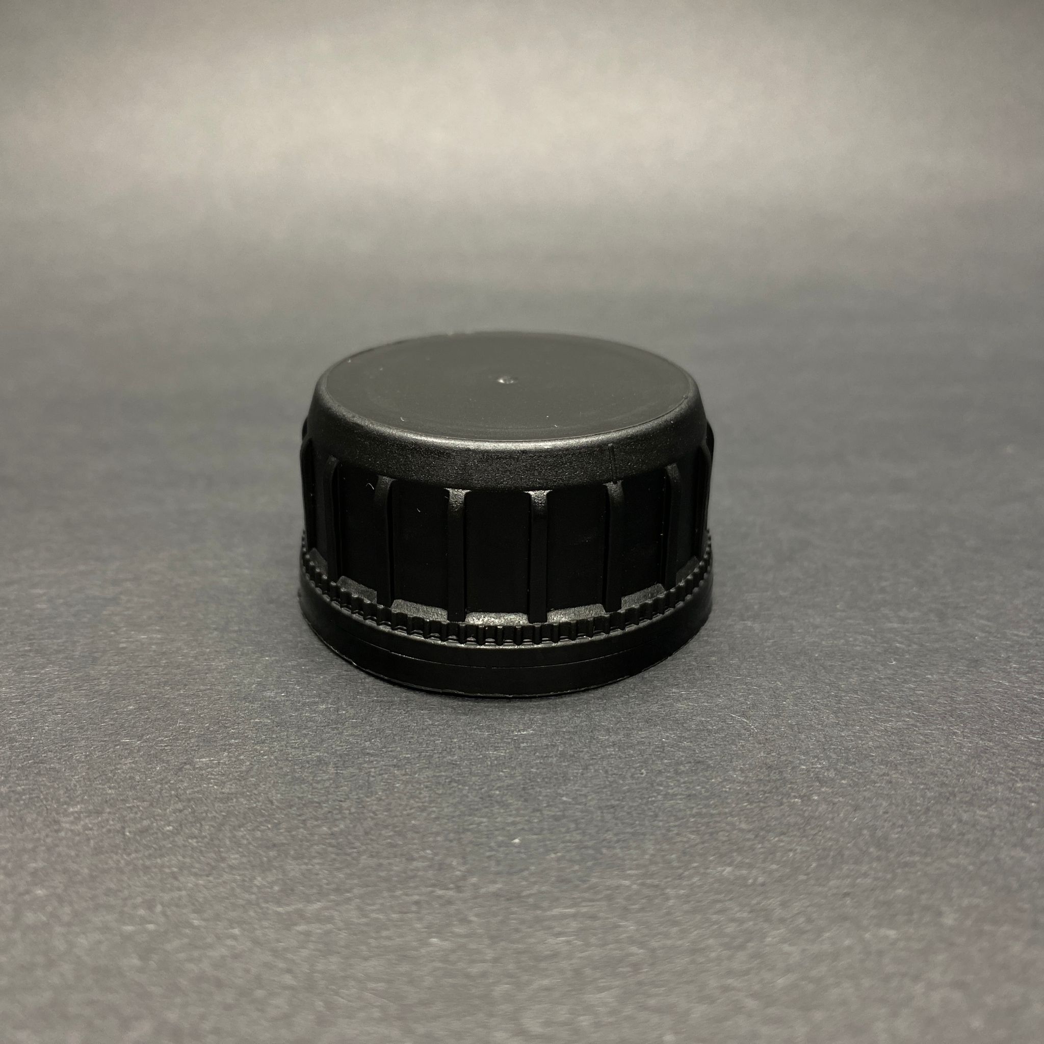 38 Mm Köpük Contalı Kilitli Siyah Plastik Kapak - Bericap Sk 38/23 Sfb Pe(Mds) Siyah Bidon Kapağı