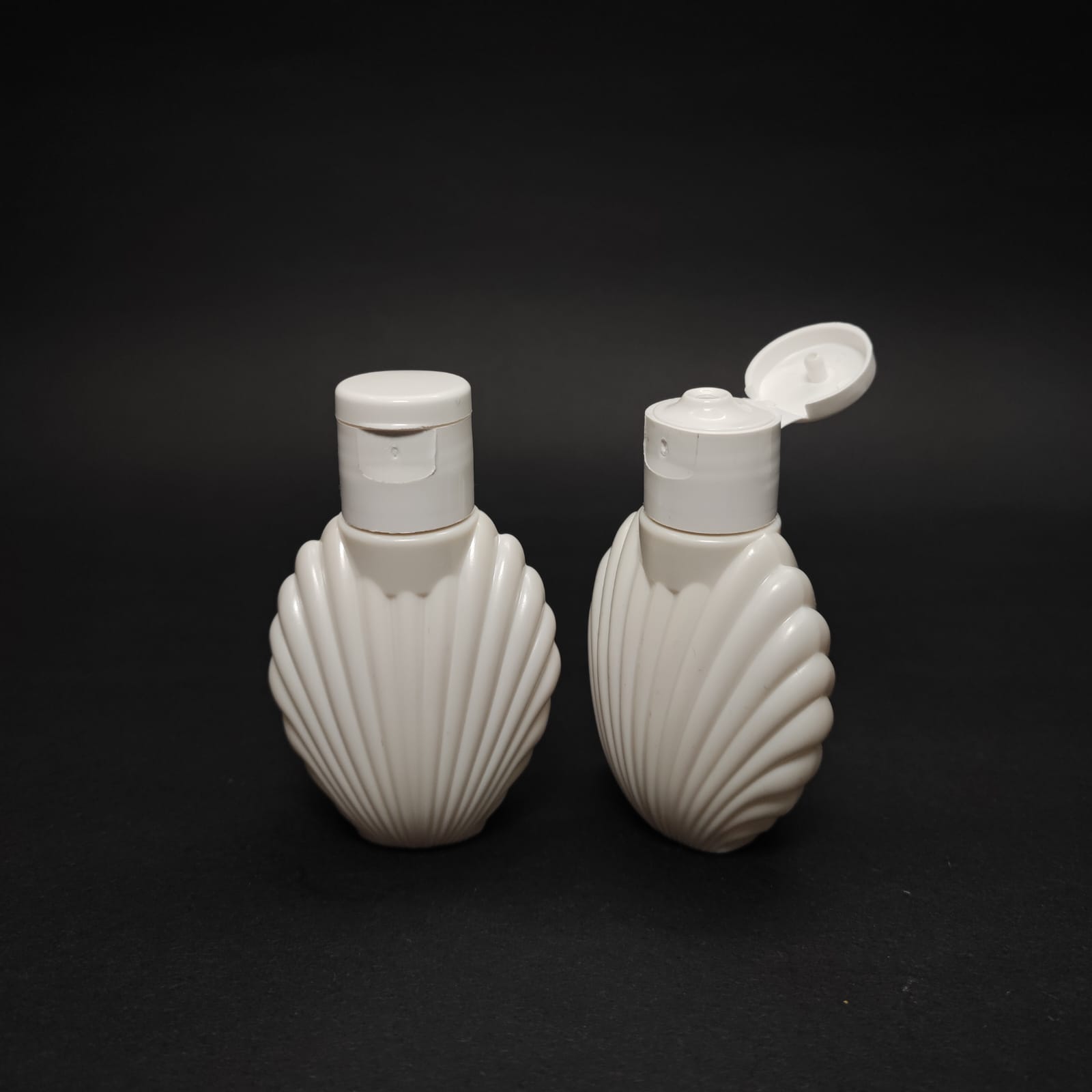 40 Cc İstiridye Kolonya Şişesi - Beyaz Fliptop Kapaklı - 40 Ml Akıtıcılı Campet Plastik Kolonya Şişesi