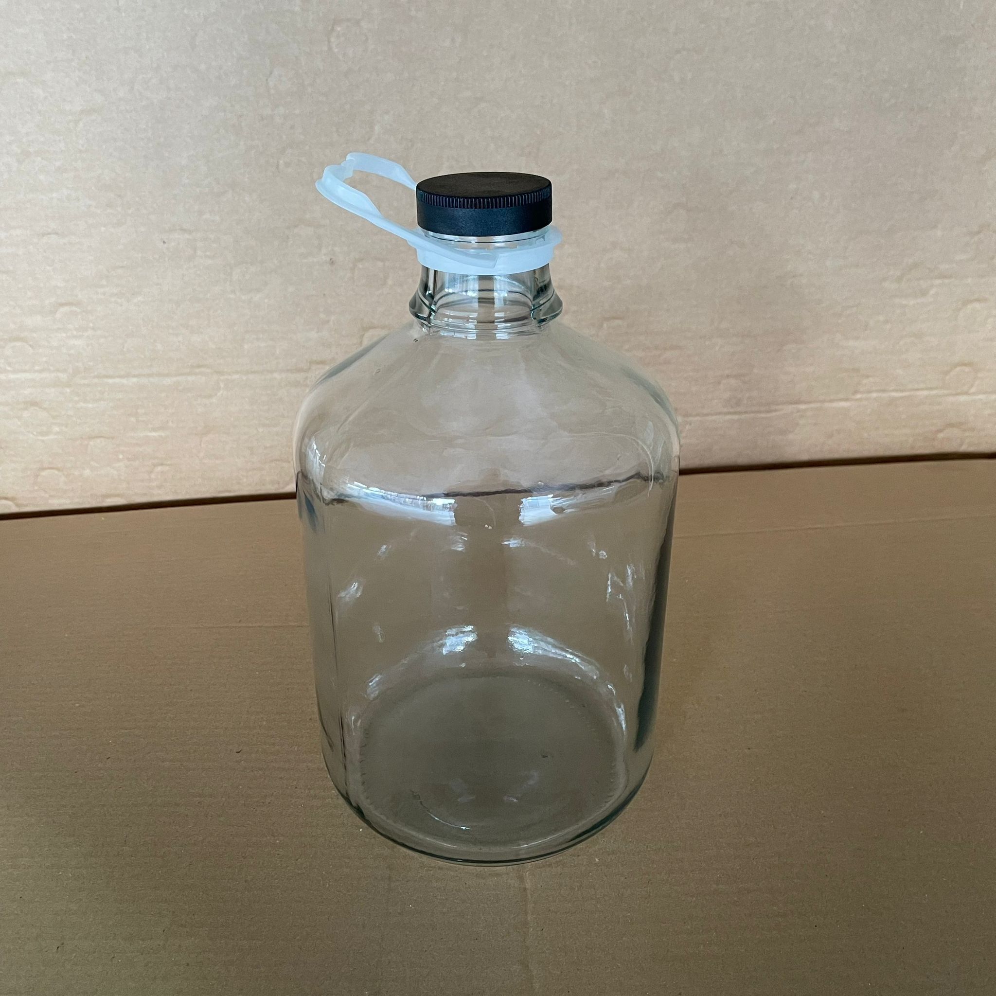 4500 Cc Cam Damacana - 4,5 Litre Cam Şişe - Siyah Kapaklı - Sızdırmaz Contalı - Taşıma Kulplu  Takım