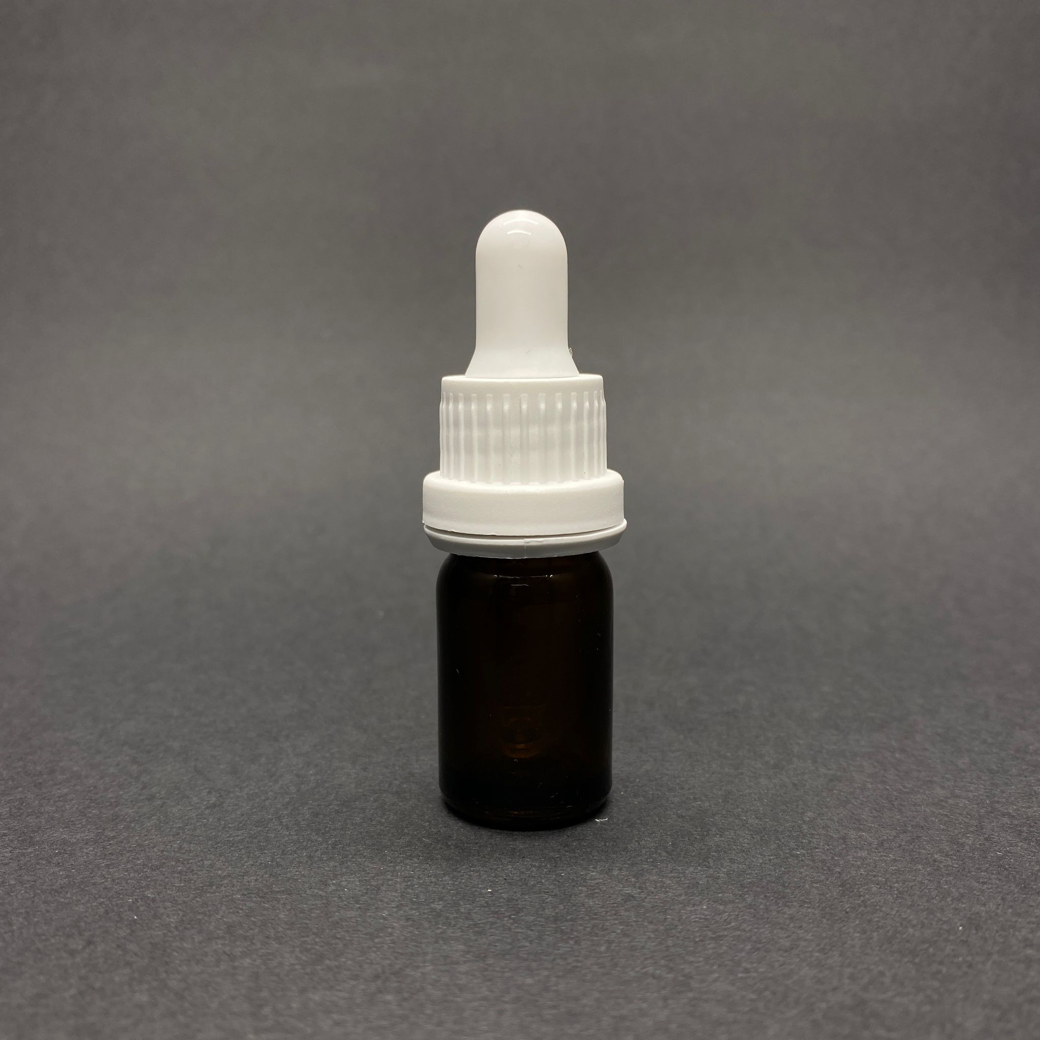 5 Cc Amber Cam Damlalıklı Şişe - Beyaz Emzik - Beyaz Kilitli Plastik Kapak - 5 Ml Kahverengi Cam Damlalıklı Şişe