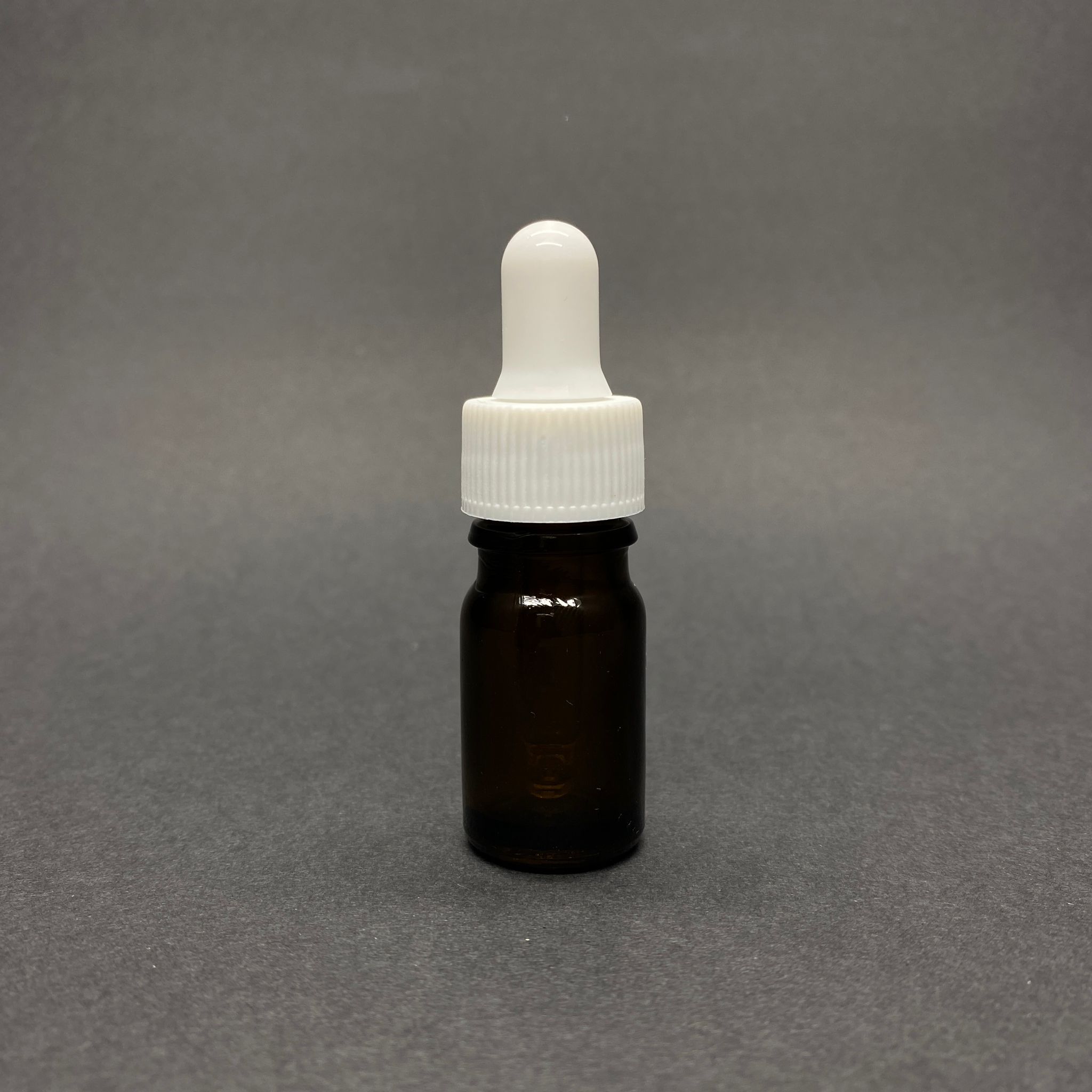 5 Cc Amber Cam Damlalıklı Şişe - Beyaz Emzik - Beyaz Plastik Kapak - 5 Ml Kahverengi Cam Damlalıklı Şişe