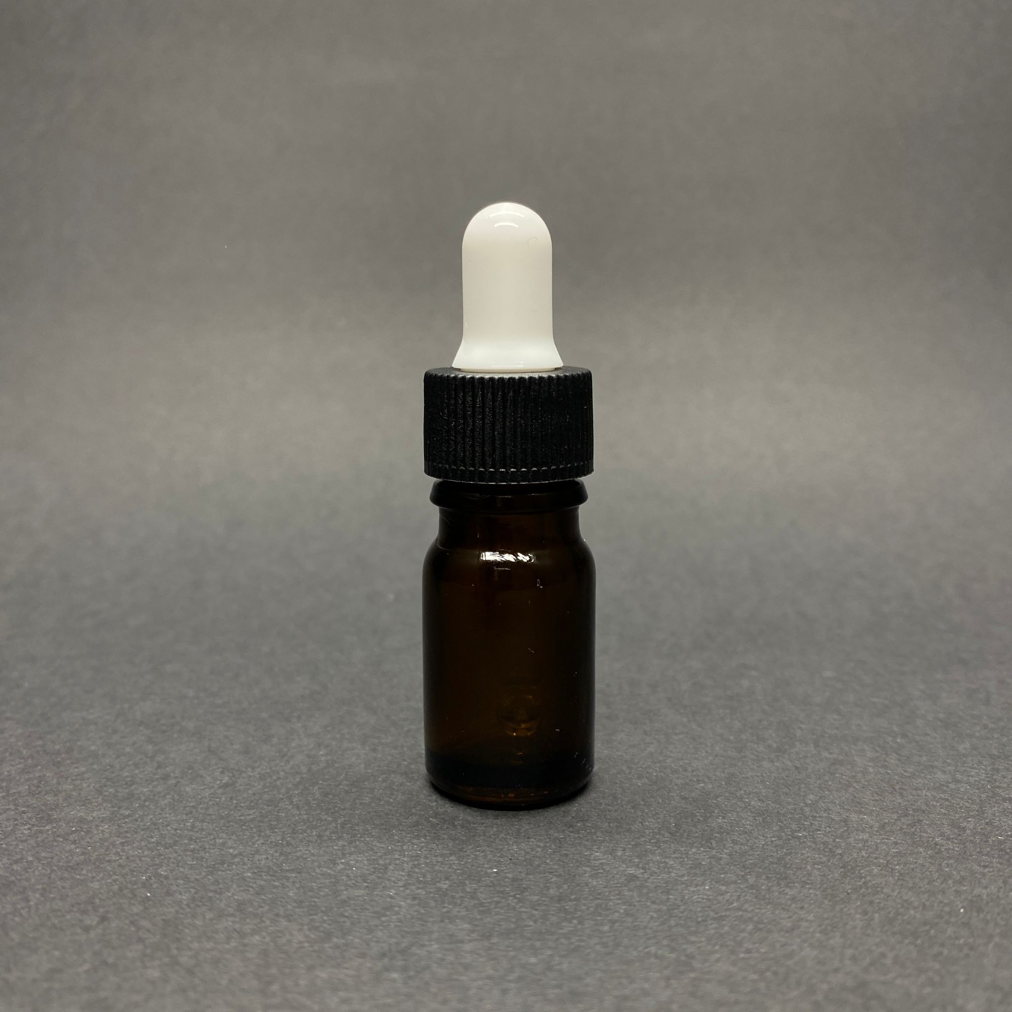 5 Cc Amber Cam Damlalıklı Şişe - Beyaz Emzik - Siyah Plastik Kapak - 5 Ml Kahverengi Cam Damlalıklı Şişe