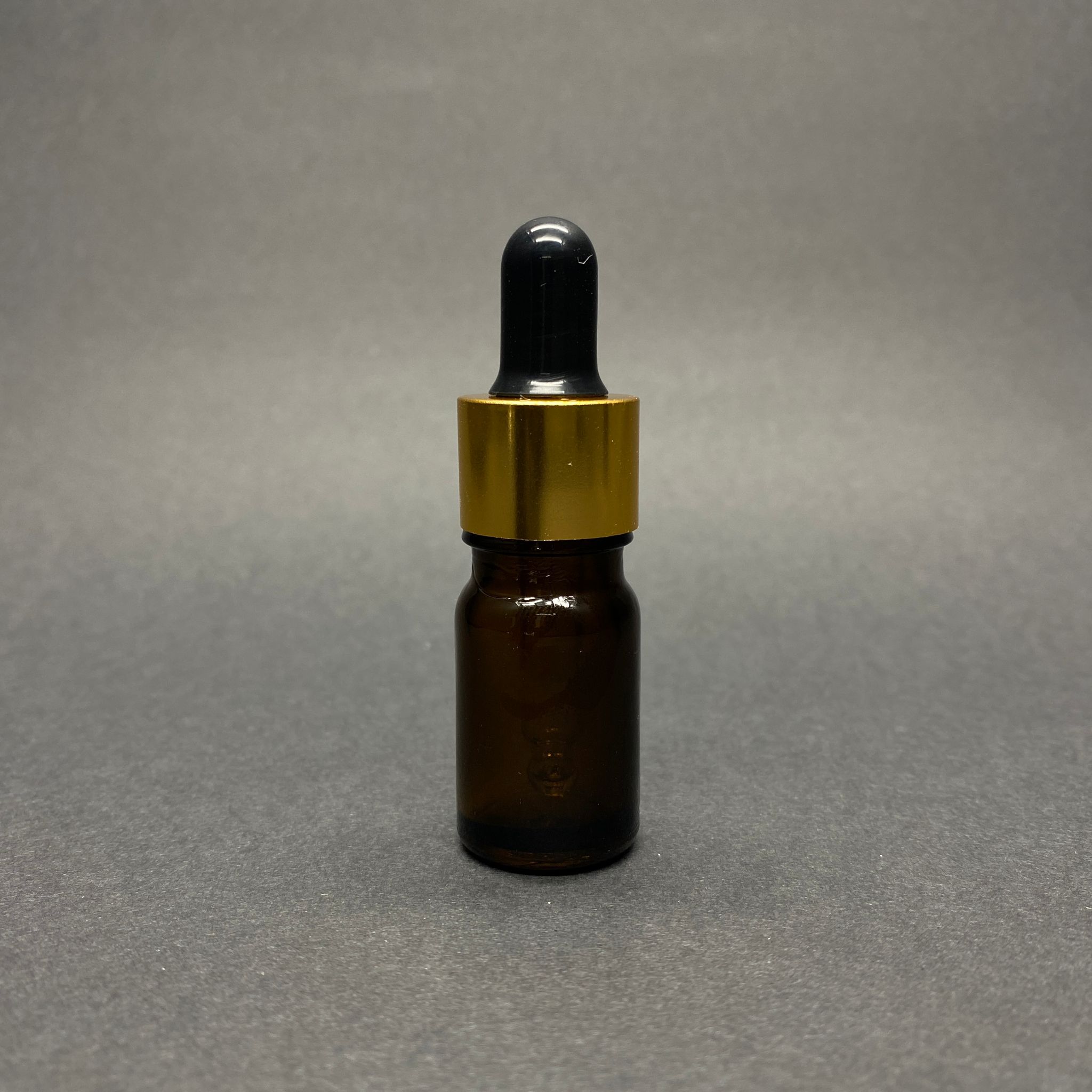 5 Cc Amber Cam Damlalıklı Şişe - Siyah Emzik - Gold Metalik Kapak - 5 Ml Kahverengi Cam Damlalıklı Şişe