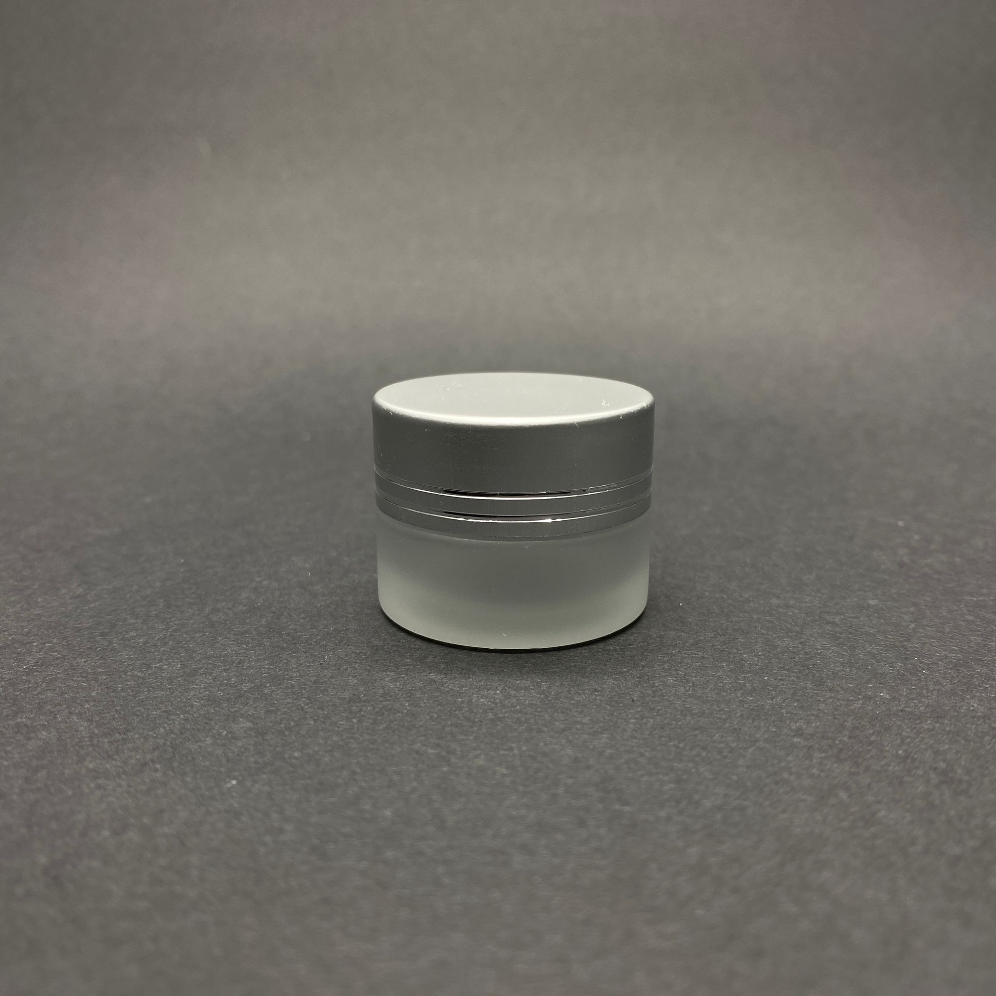 5 Cc Cam Buzlu Krem Kavanozu - Gümüş  Kapaklı İç Contalı - 5 Ml Buzlu Cam Krem Kavanozu - Buzlu Mum Kavanozu