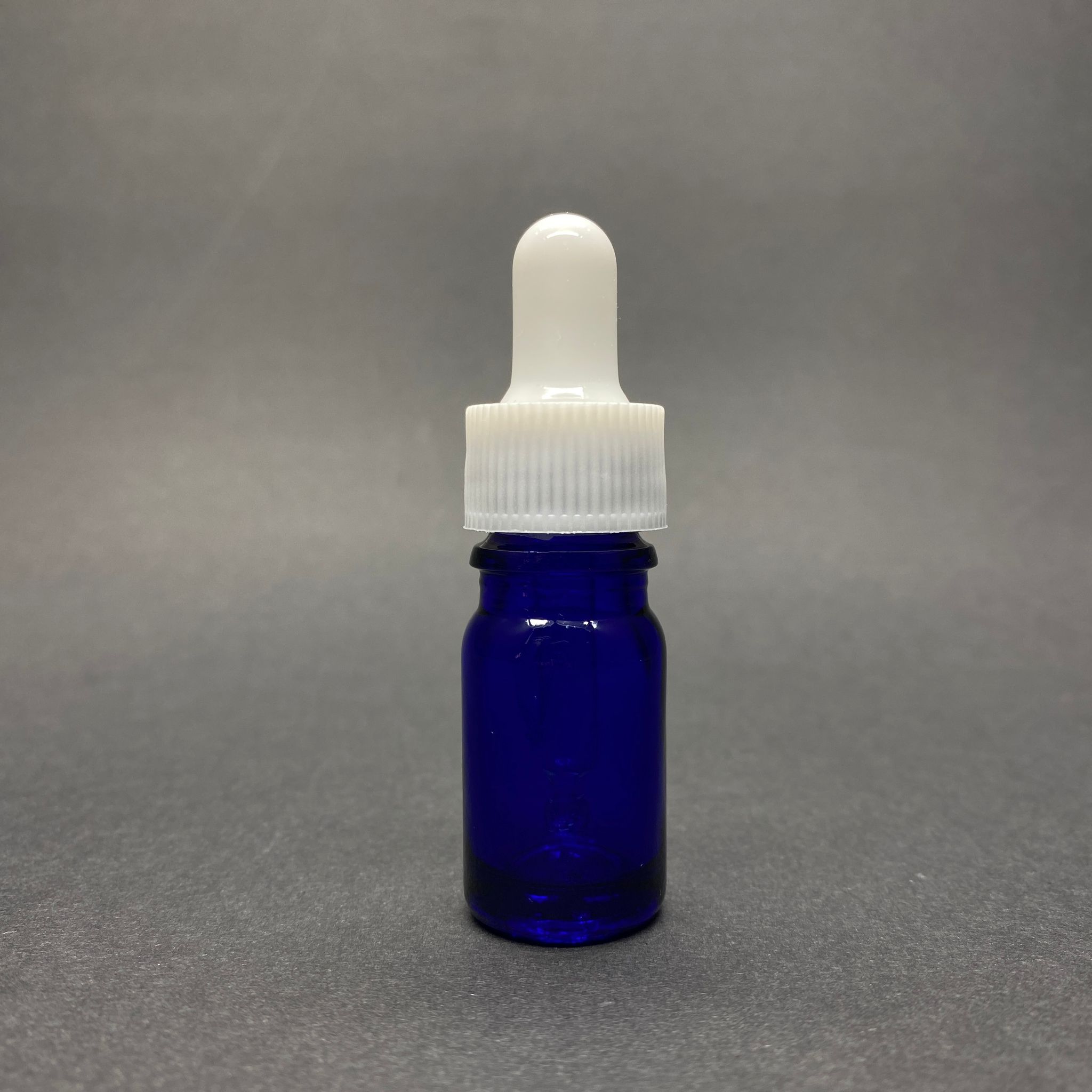 5 Cc Mavi Cam Damlalıklı Şişe - Beyaz Emzik - Beyaz Plastik Kapak - 5 Ml Mavi Cam Damlalıklı Şişe