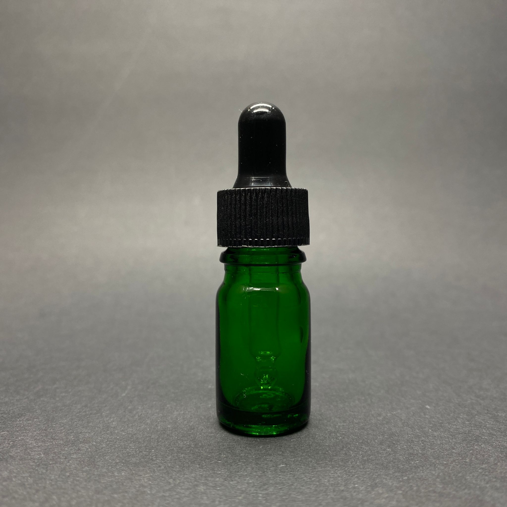 5 Cc Yeşil Cam Damlalıklı Şişe - Siyah Emzik - Siyah Plastik Kapak - 5 Ml Yeşil Cam Damlalıklı Şişe