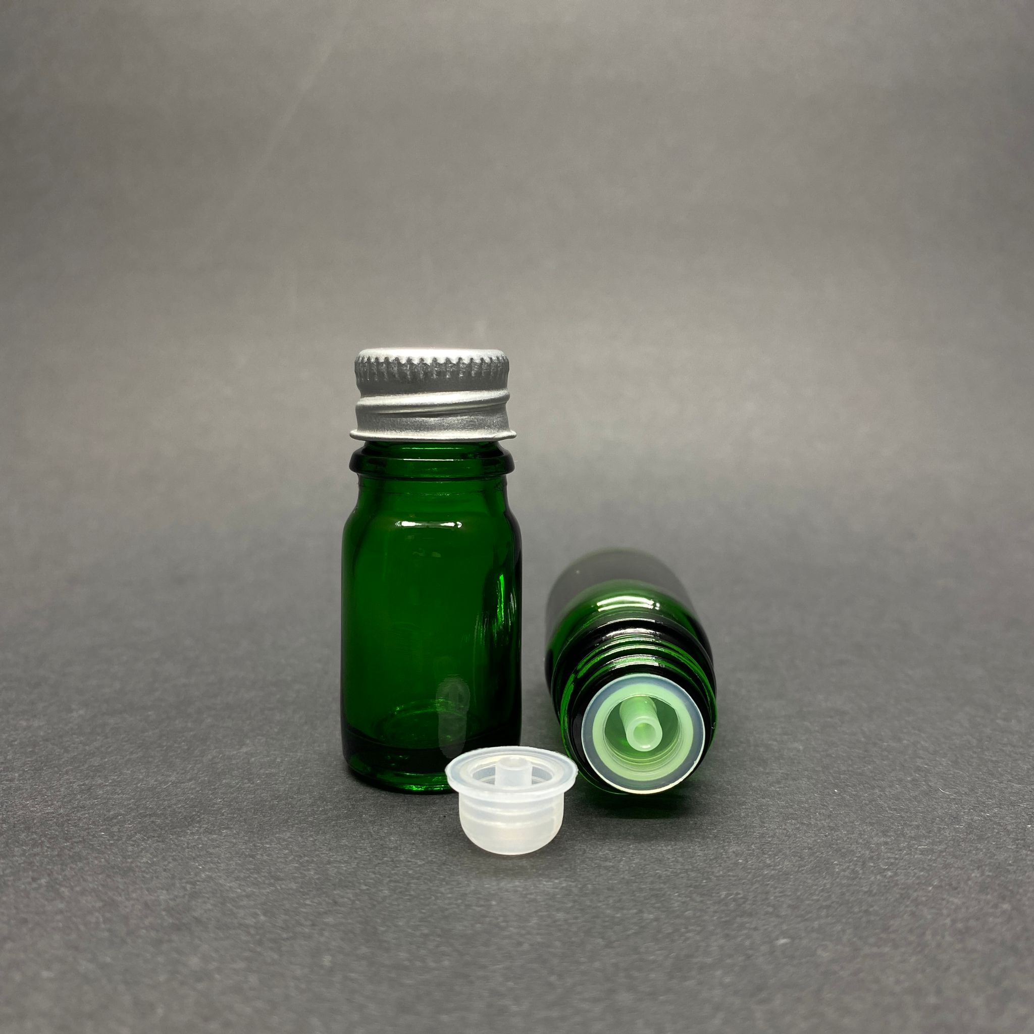 5 Cc Yeşil İçten Damlalıklı (Opsiyonel Damlalık) - Gümüş Metal Kapaklı Cam Şişe - 5 Ml Kolonya Tıpalı Cam Şişe
