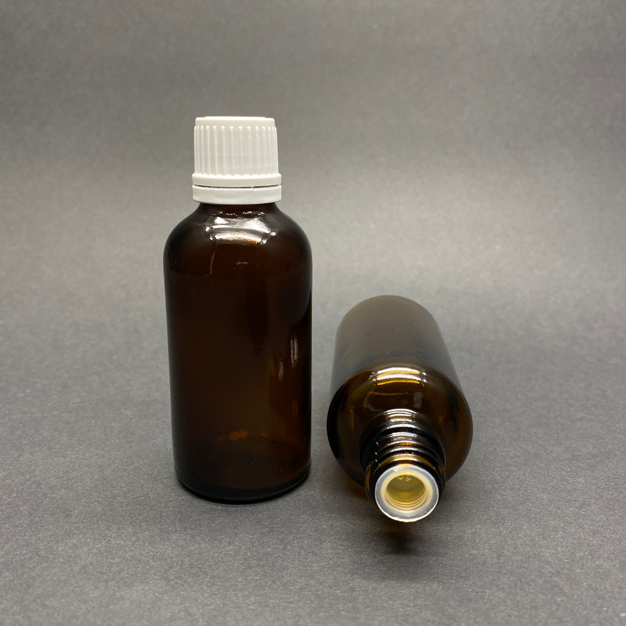 50 Cc Amber Beyaz Kilit Kapaklı - Kör Tıpalı Cam Şişe - 50 Ml Kahverengi Kilitli Kapaklı Kör Tıpalı Cam Şişe