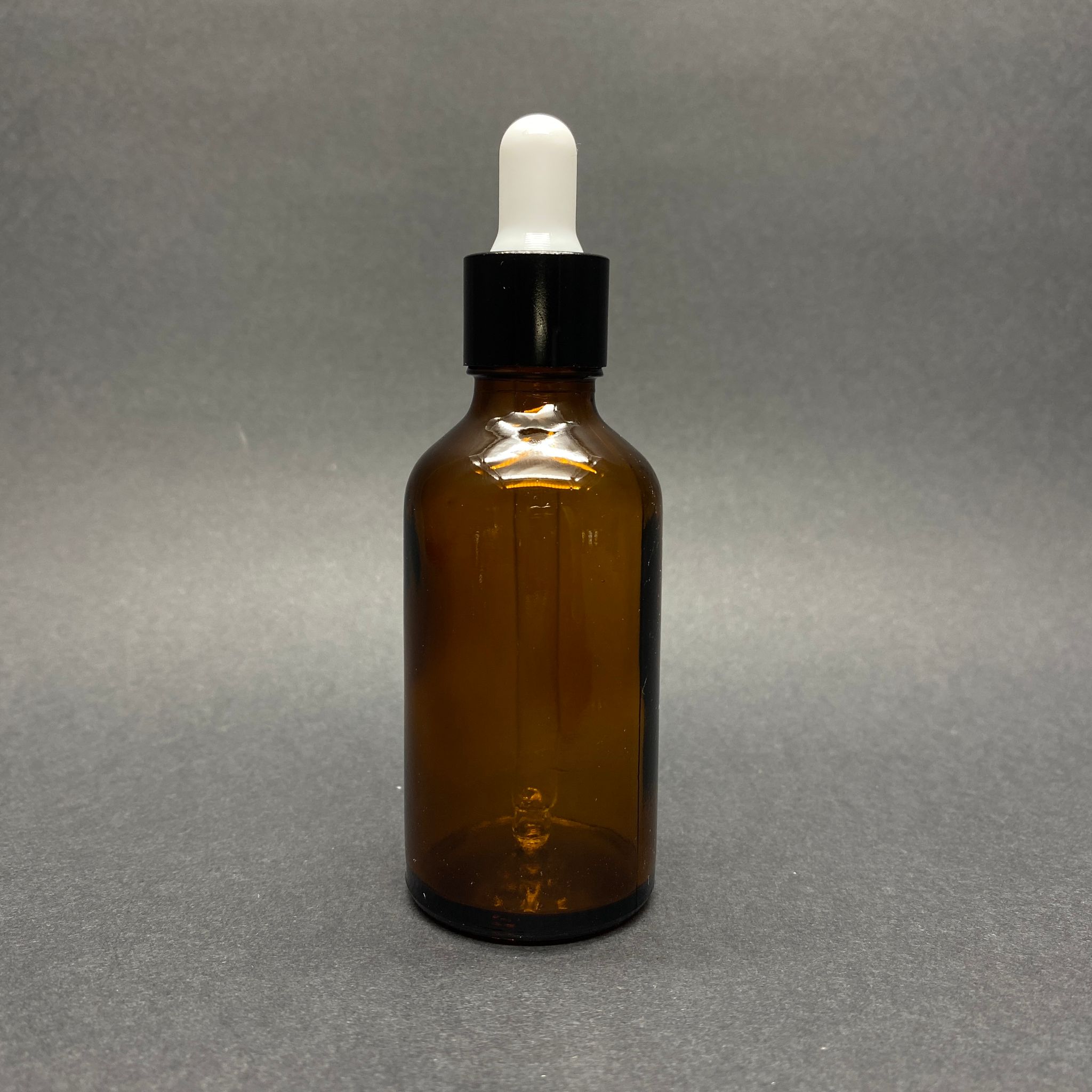 50 Cc Amber Cam Damlalıklı Şişe - Beyaz Emzik - Siyah  Metalik Kapak - 50 Ml Kahverengi Cam Damlalıklı Şişe
