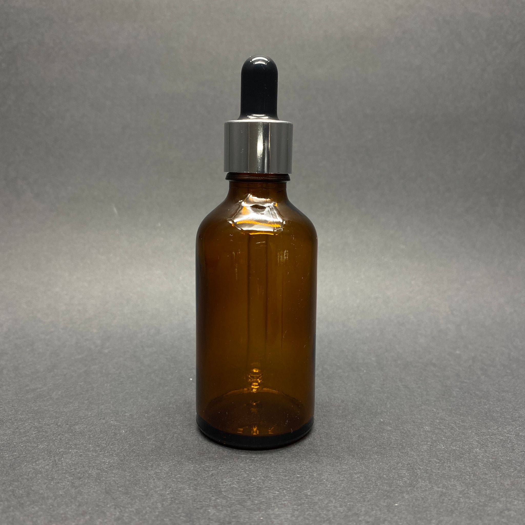 50 Cc Amber Cam Damlalıklı Şişe - Siyah Emzik - Gümüş Metalik Kapak - 50 Ml Kahverengi Cam Damlalıklı Şişe
