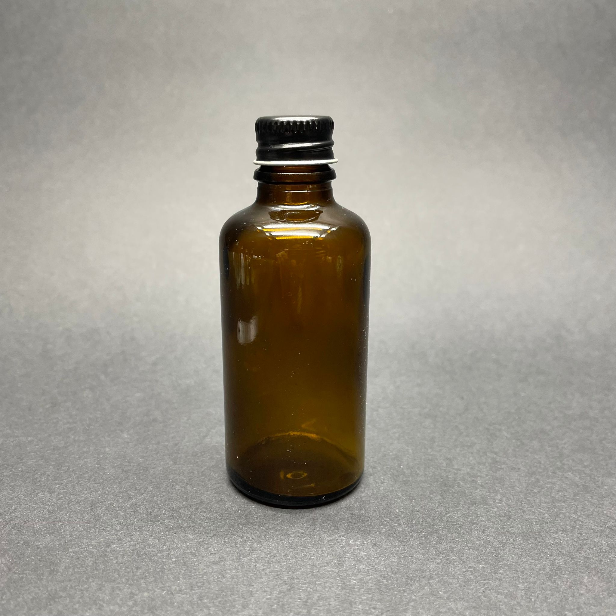 50 Cc Amber Cam Şişe - Siyah Vidalı Metal Kapaklı - 50 Ml Cam Şişe