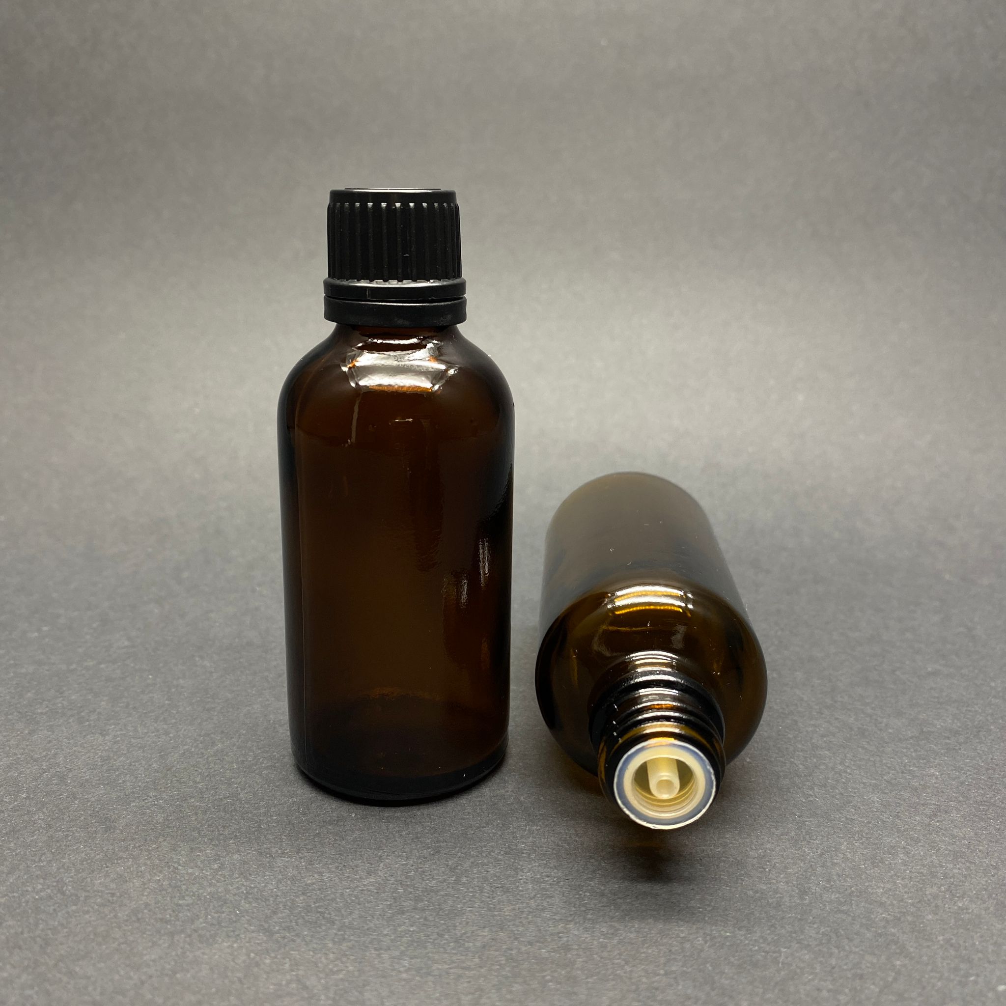 50 Cc Amber İçten Damlalıklı (Opsiyonel Damlalık) - Siyah Kilitli Kapaklı Cam Şişe - 50 Ml Kolonya Tıpalı Cam Şişe