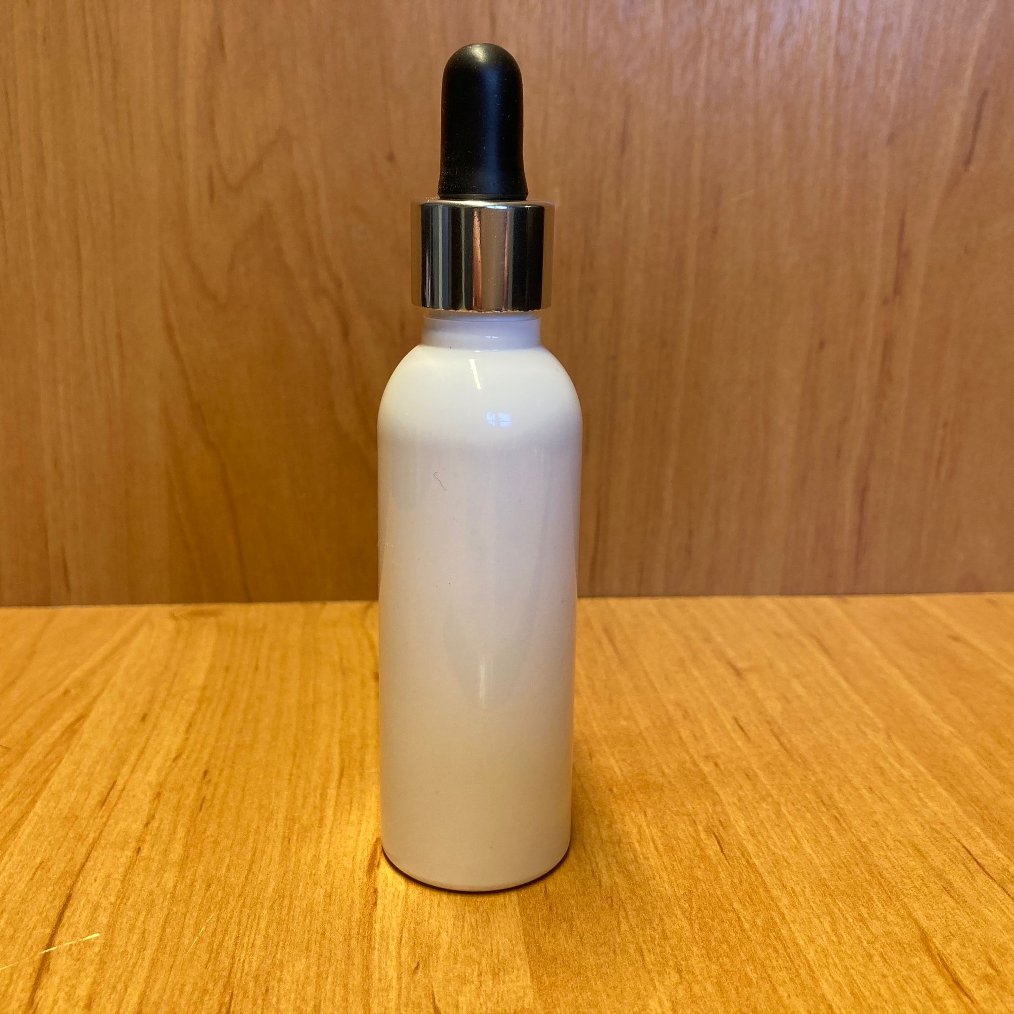 50 Cc Beyaz Silindir Plastik Cam Damlalıklı Şişe - Siyah Emzik - Gümüş Metalik Kapak - 50 Ml Plastik Cam Damlalıklı Şişe