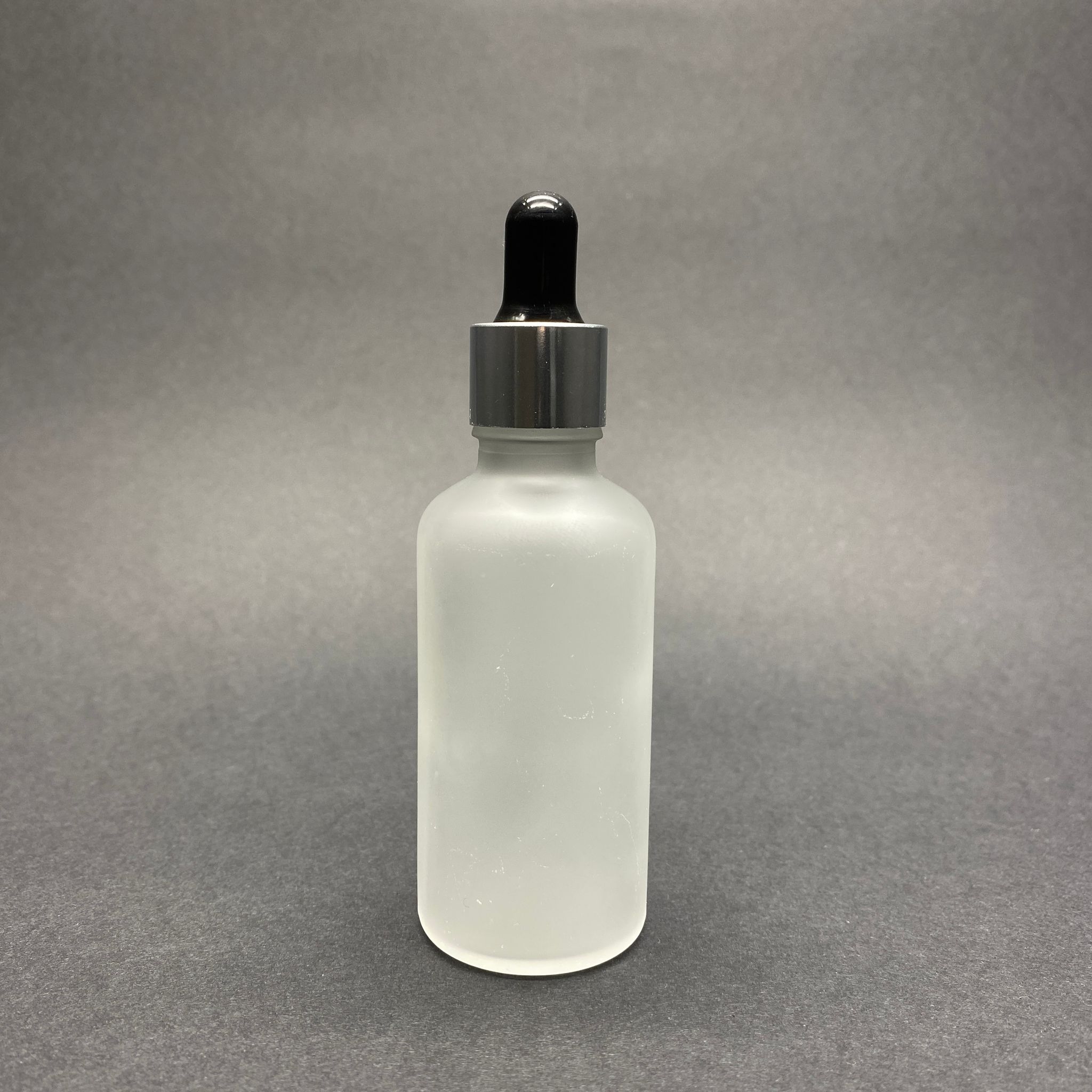 50 Cc Buzlu Cam Damlalıklı Şişe - Siyah Emzik - Gümüş Kapak - 50 Ml Buzlu Cam Damlalıklı Şişe - Serum Şişesi Damlalıklı - Serum Şişesi - Toptan Damlalıklı Şişe