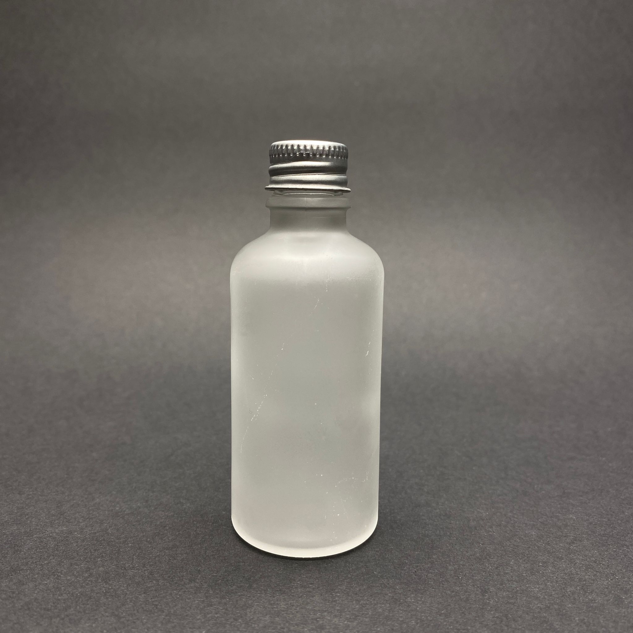 50 Cc Buzlu Cam Şişe - Gümüş Metal Vidalı Kapaklı - 50 Ml Gümüş Kapaklı Buzlu Şişe - Buzlu Cam