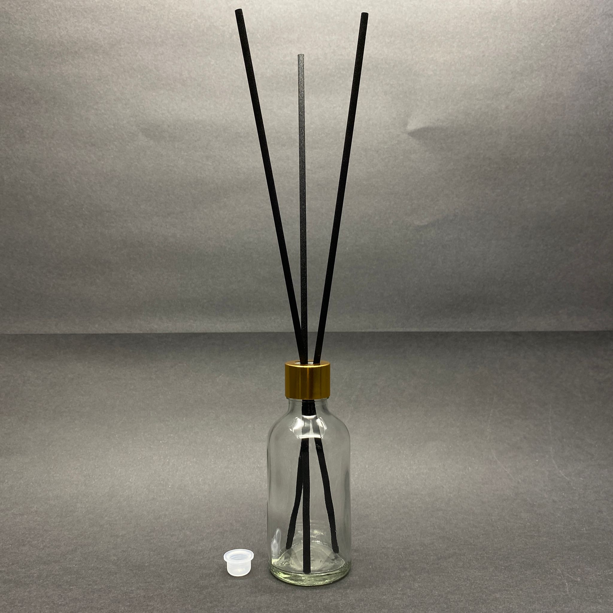 50 Cc Cam Bambu Oda Kokusu Şişesi - 50 Ml Çubuklu Bambu Oda Kokusu Şişesi - Difüzör Şişe- Cam Şişe + Gold Metal Kapak + Plastik Tıpa + 3 Adet Fiber Siyah Bambu Çubuk