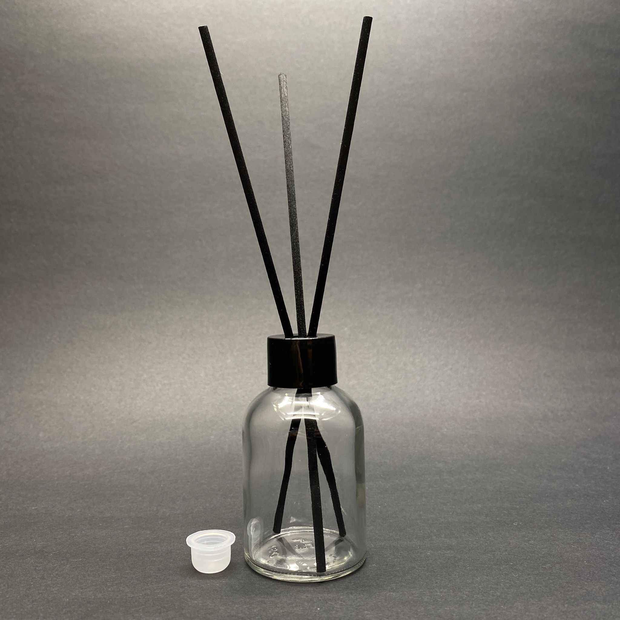 50 Cc Cam Bambu Oda Kokusu Şişesi - 50 Ml Çubuklu Bambu Oda Kokusu Şişesi - Difüzör Şişe- Cam Şişe + Plastik Kapak + 3 Adet Fiber Siyah Bambu Çubuk