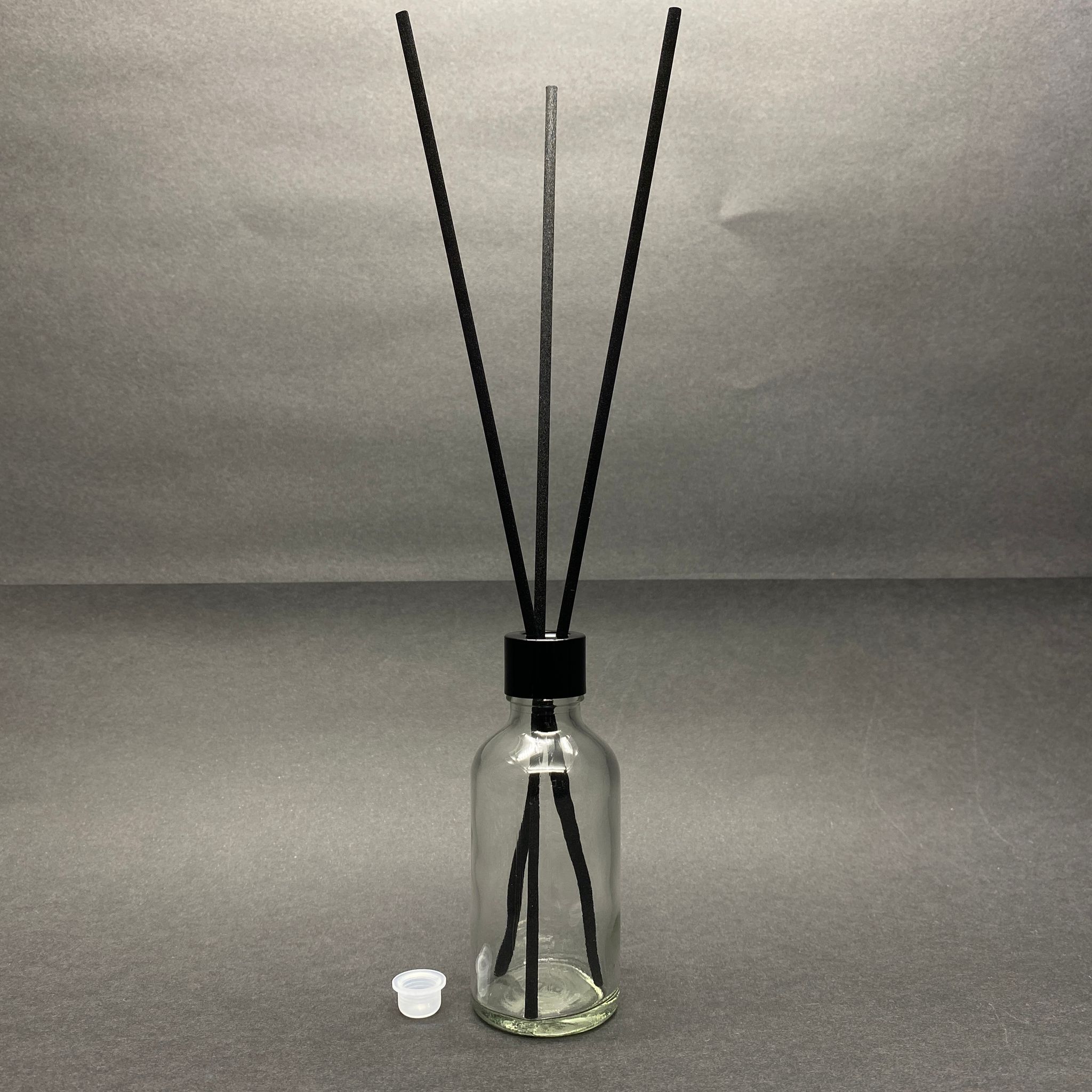 50 Cc Cam Bambu Oda Kokusu Şişesi - 50 Ml Çubuklu Bambu Oda Kokusu Şişesi - Difüzör Şişe- Cam Şişe + Siyah Metal Kapak + Plastik Tıpa + 3 Adet Fiber Siyah Bambu Çubuk