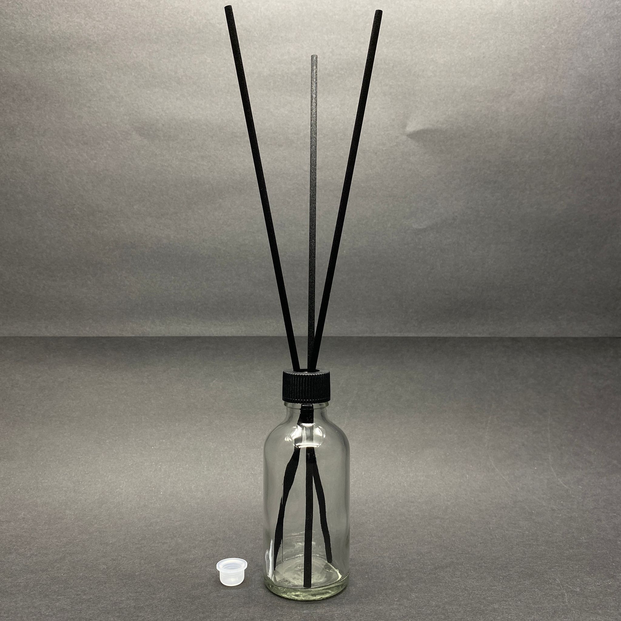 50 Cc Cam Bambu Oda Kokusu Şişesi - 50 Ml Çubuklu Bambu Oda Kokusu Şişesi - Difüzör Şişe- Cam Şişe + Siyah Plastik Kapak + Plastik Tıpa + 3 Adet Fiber Siyah Bambu Çubuk
