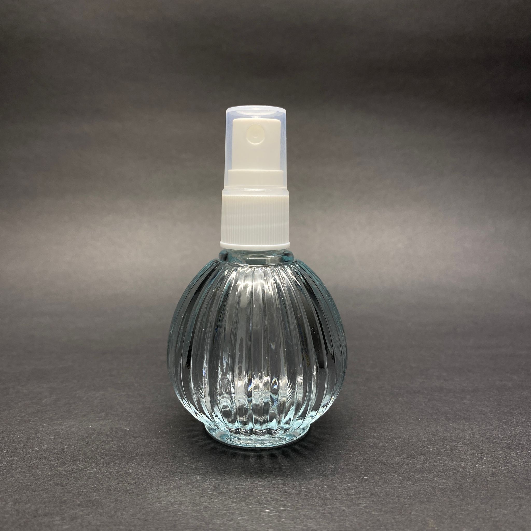 50 Cc Çizgili Top Cam Şişe + Beyaz Sprey Fısfıs - 50 Ml Hediyelik Cam Kolonya Şişesi - Düğün, Nişan, Söz, Kına, Cenaze, Promosyon İçin Hediyelik Kolonya Şişeleri