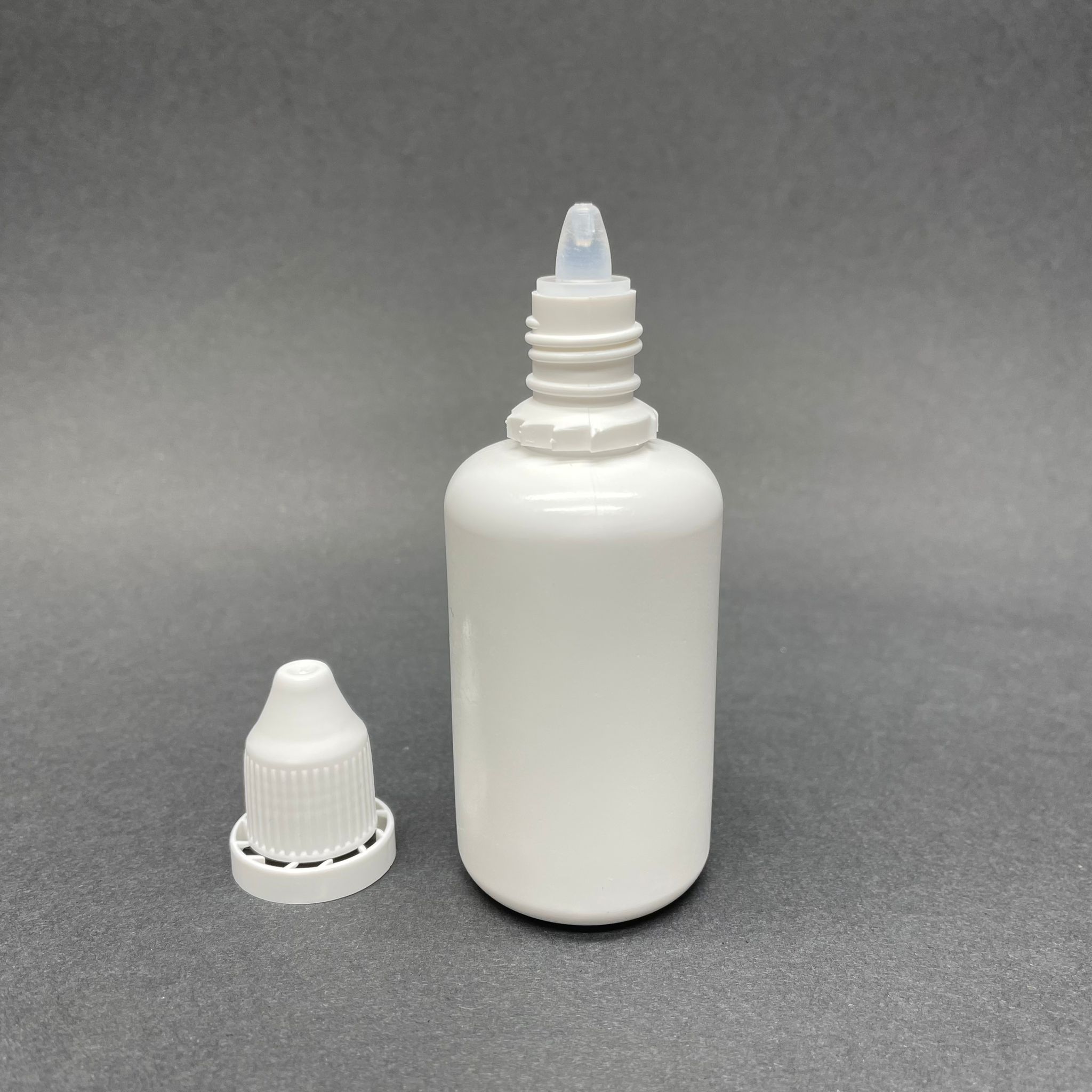 50 Cc Göz Damlası Şişesi Mat Beyaz - Akıtıcılı - Kilitli Kapaklı - 50 Ml Damlalıklı Plastik Şişe - Kozmetik Ambalaj - Damlalıklı Boş Şişe
