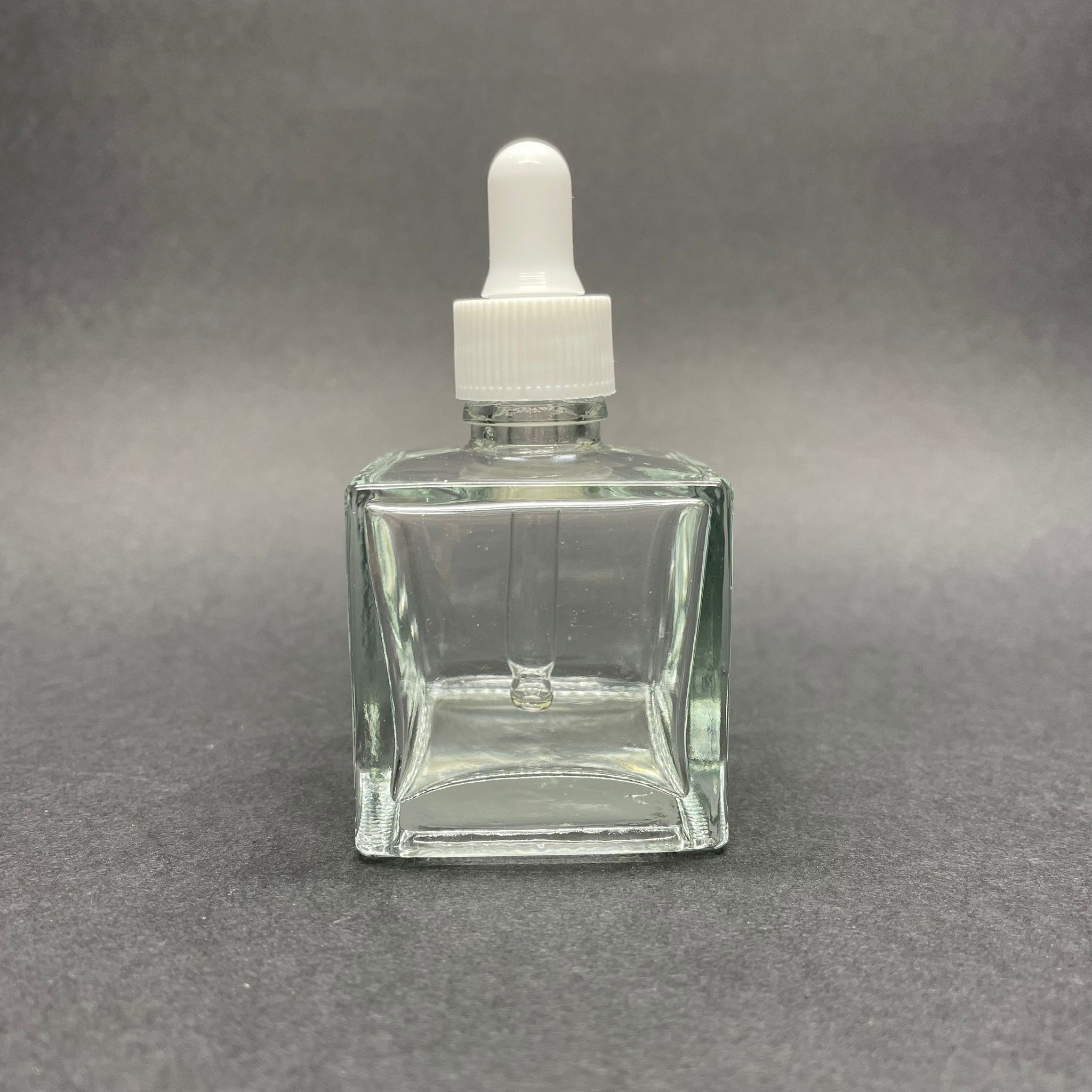 50 Cc Kare Cam Damlalıklı Şişe - Beyaz Emzik - Beyaz Plastik Kapak - 50 Ml Köşeli Cam Damlalıklı Şişe