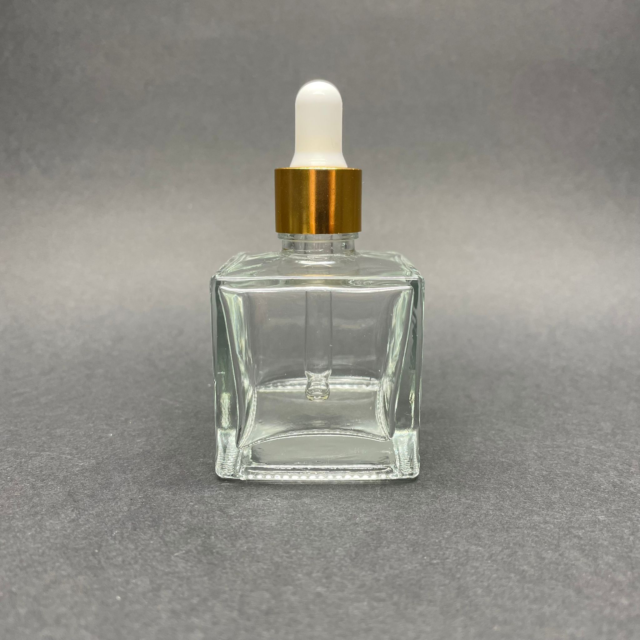50 Cc Kare Cam Damlalıklı Şişe - Beyaz Emzik - Gold Metalik Kapak - 50 Ml Köşeli Cam Damlalıklı Şişe