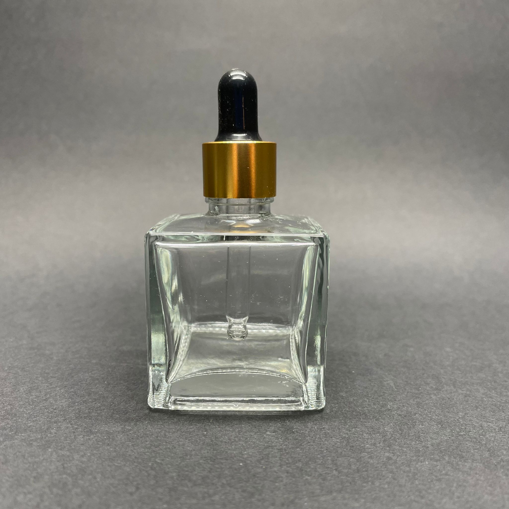 50 Cc Kare Cam Damlalıklı Şişe - Siyah Emzik - Gold Metalik Kapak - 50 Ml Köşeli Cam Damlalıklı Şişe