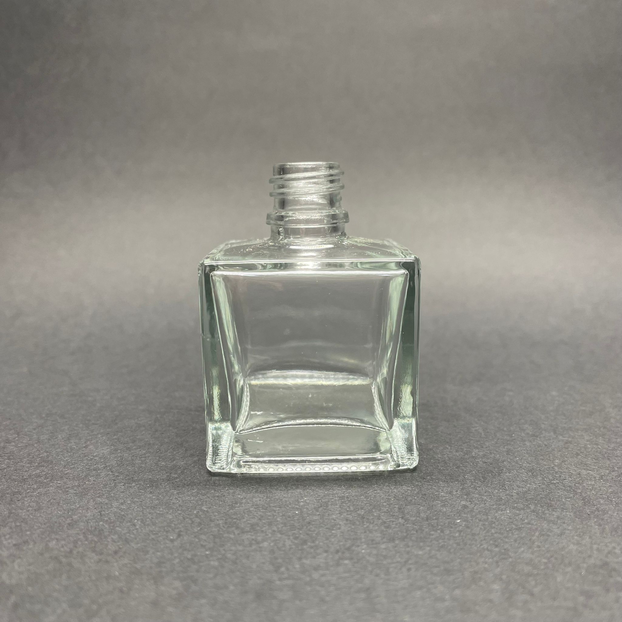 50 Cc Kare Şişe - 18 Ağız - Kapaksız - 50 Ml Köşeli Cam Şişe