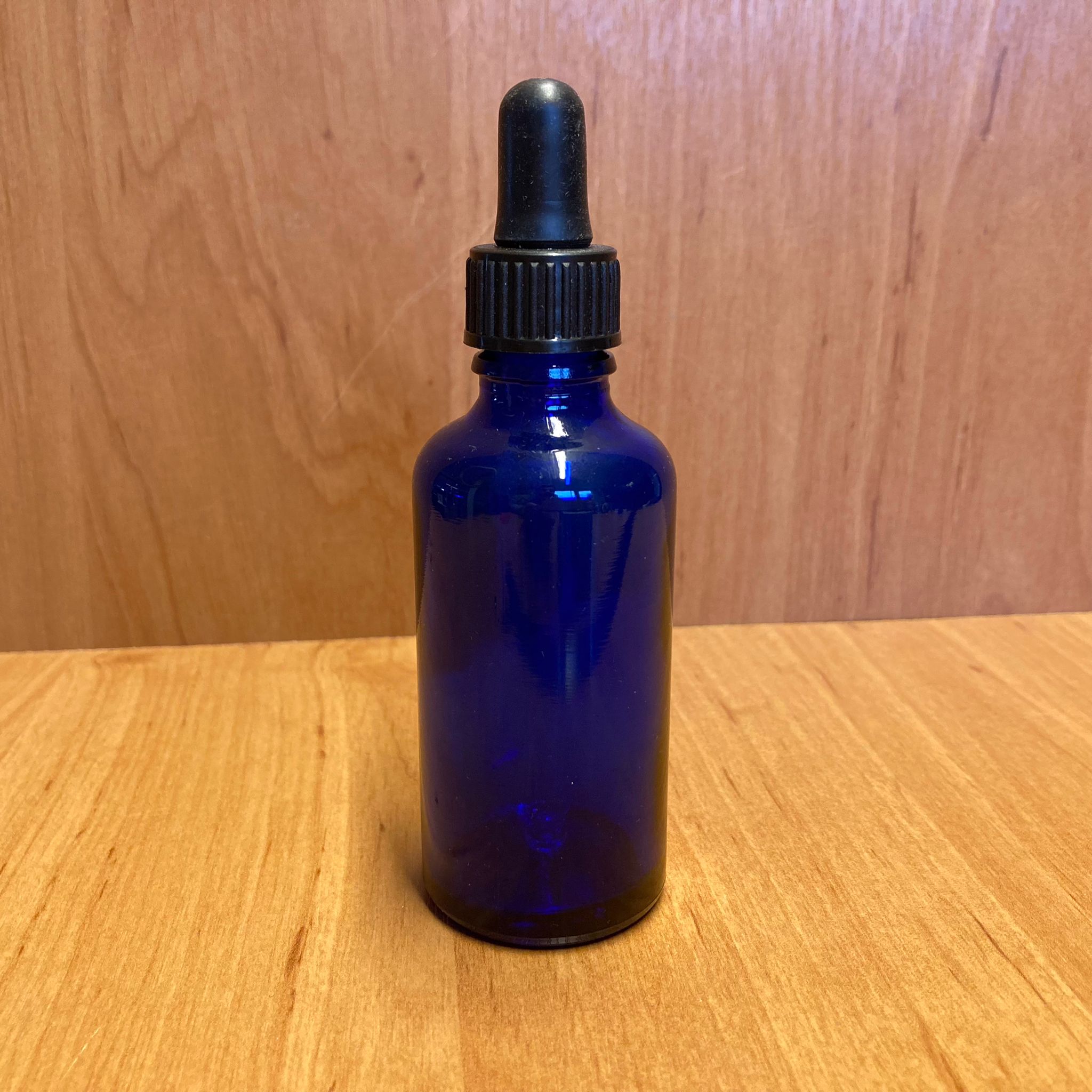 50 Cc Mavi Cam Damlalıklı Şişe - Siyah Emzik - Siyah Plastik Kapak - 50 Ml Mavi Cam Damlalıklı Şişe