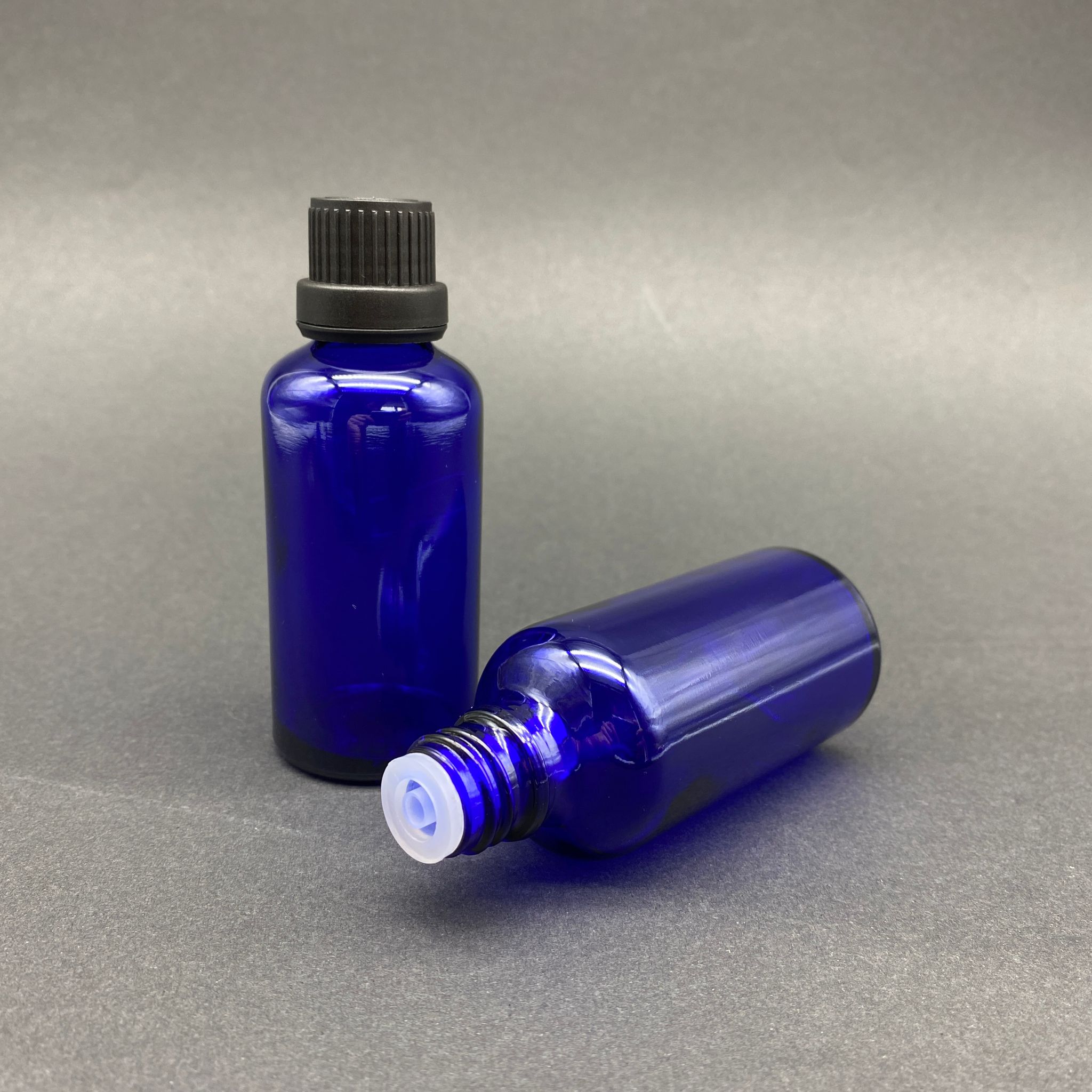 50 Cc Mavi İçten Damlalıklı - Siyah Kilit Kapaklı Cam Şişe - 50 Ml Mavi Standart İçten Damlalıklı Cam Şişe