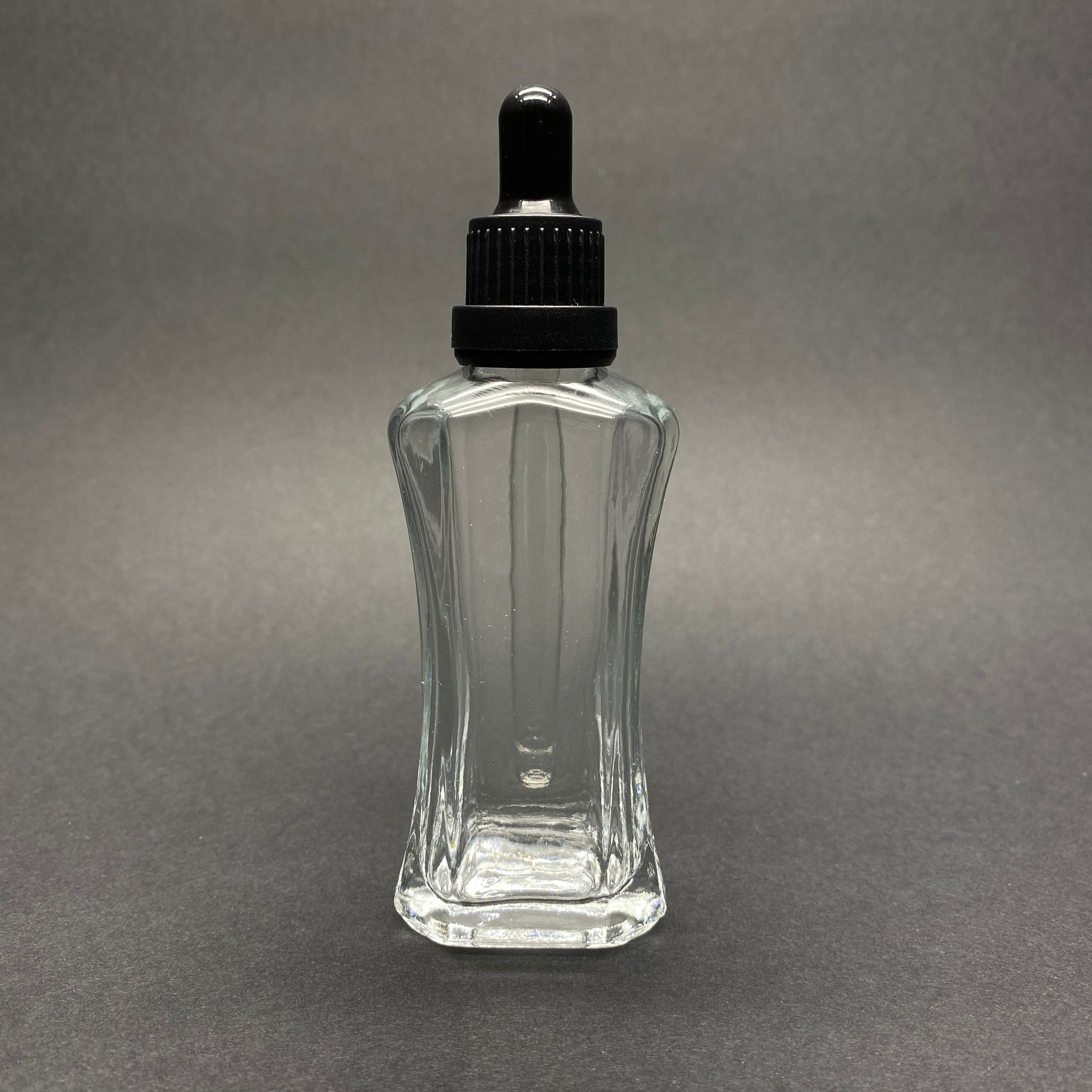 50 Cc Milano Model Cam Damlalıklı Şişe - Siyah Emzik - Kilitli Siyah Plastik Kapak - 50 Ml Lüks Cam Şişe (Camın Kalınlığı İle İlgili +/- 5 Ml Tolerans Olabilir)