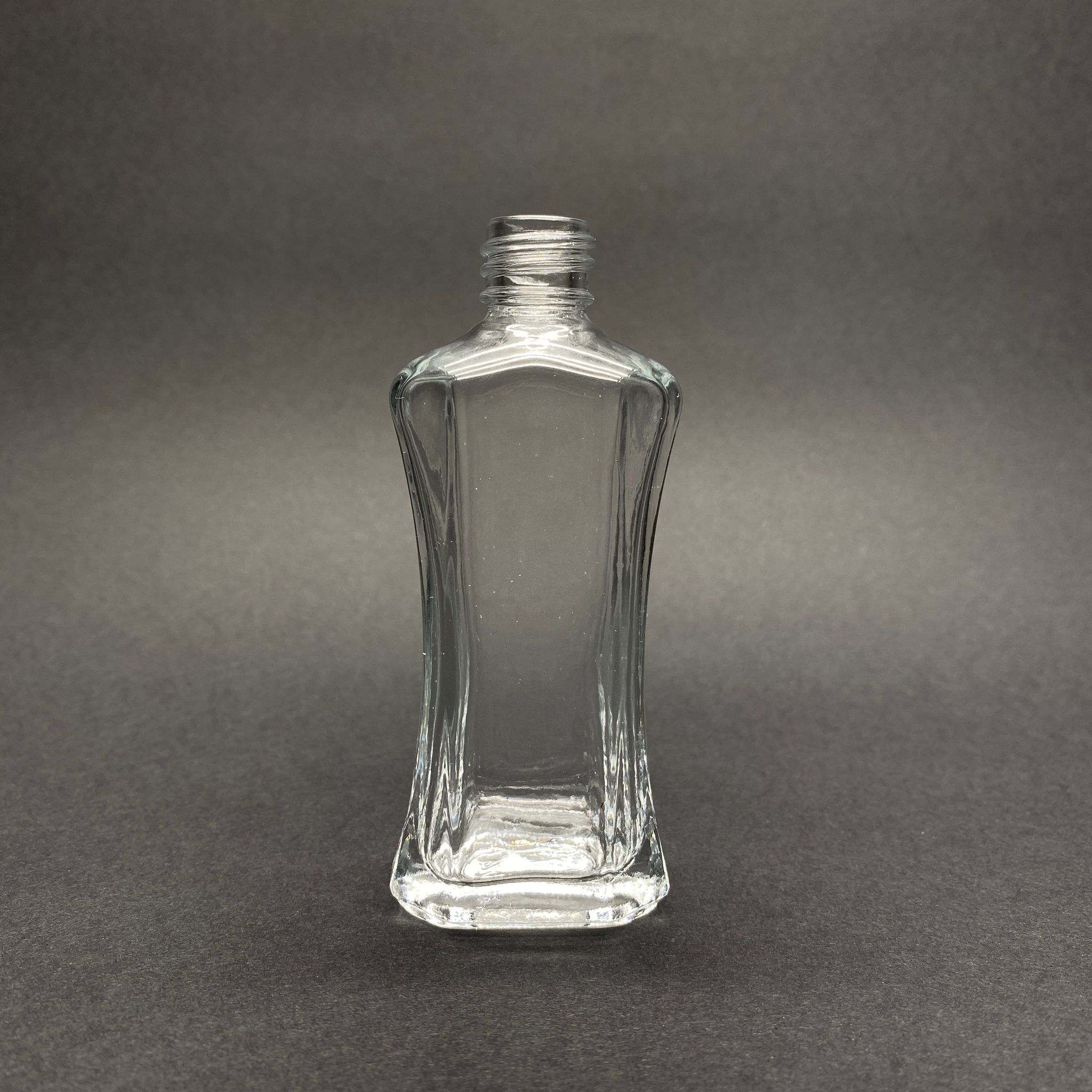 50 Cc Milano Model Cam Şişe - 18 Ağız Kapaksız  - 50 Ml Lüks Cam Şişe (Camın Kalınlığı İle İlgili +/- 5 Ml Tolerans Olabilir)
